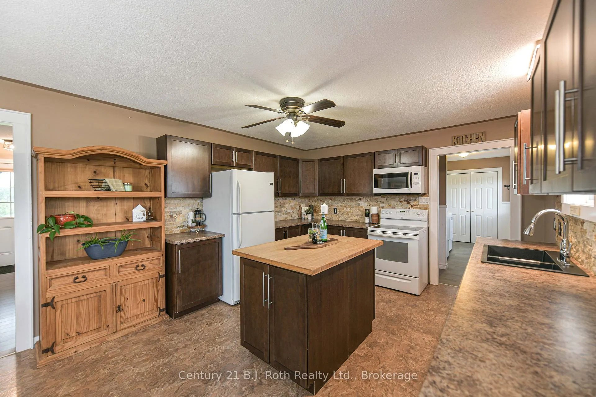 Photo 20 of 2183 Brennan Line, Severn, Rural Severn — HOMEH