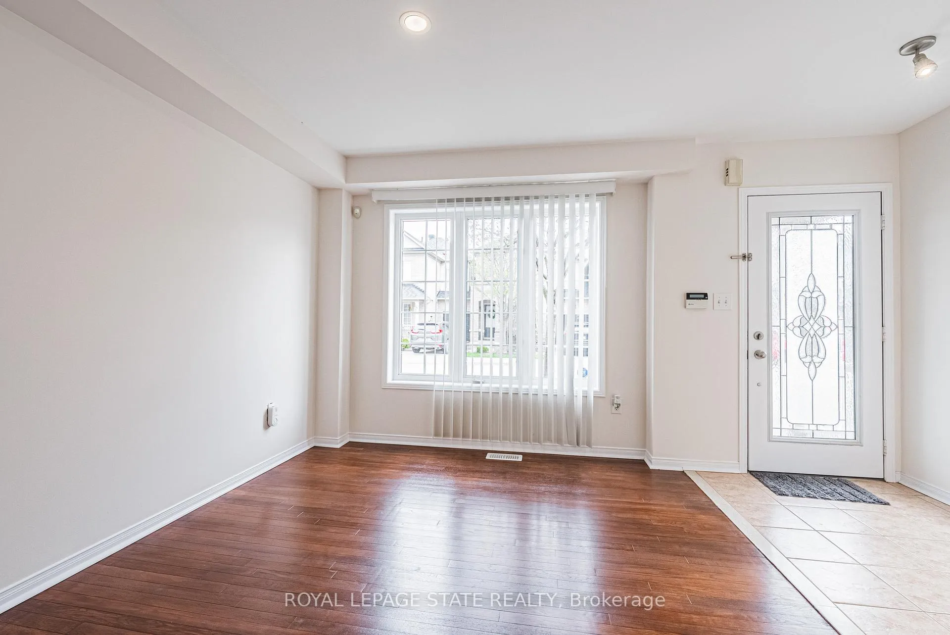 Photo 4 of 2412 Curtis Road, Burlington, Orchard — HOMEH