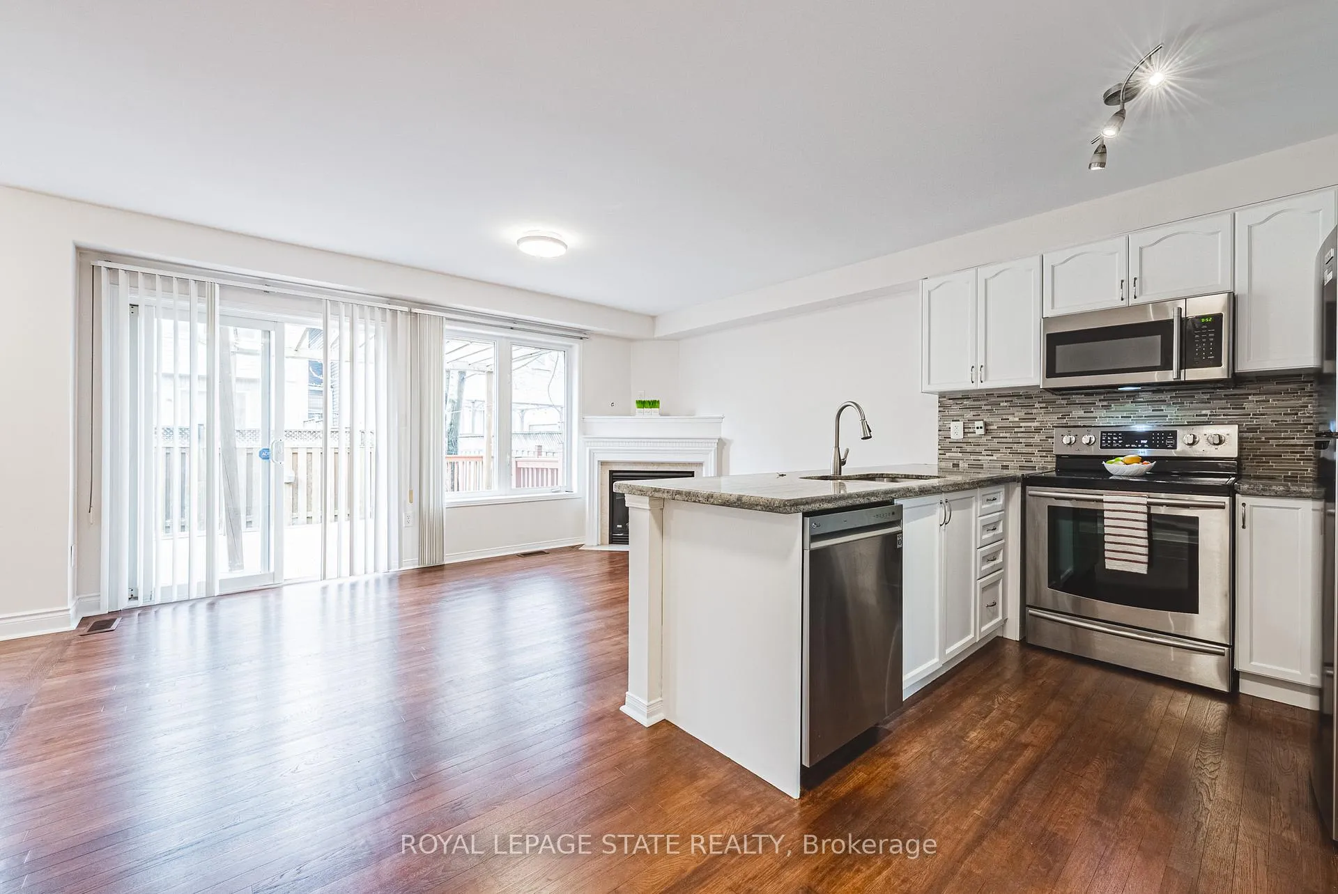 Photo 7 of 2412 Curtis Road, Burlington, Orchard — HOMEH