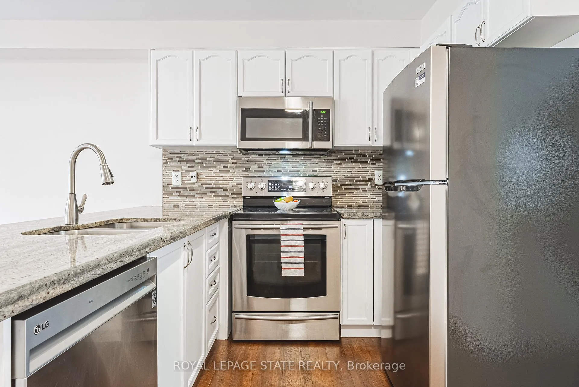 Photo 8 of 2412 Curtis Road, Burlington, Orchard — HOMEH