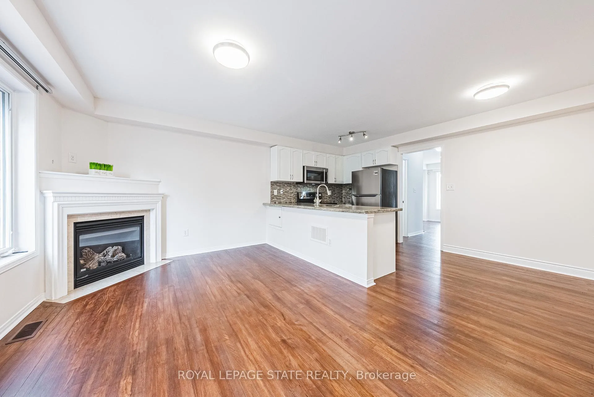 Photo 9 of 2412 Curtis Road, Burlington, Orchard — HOMEH