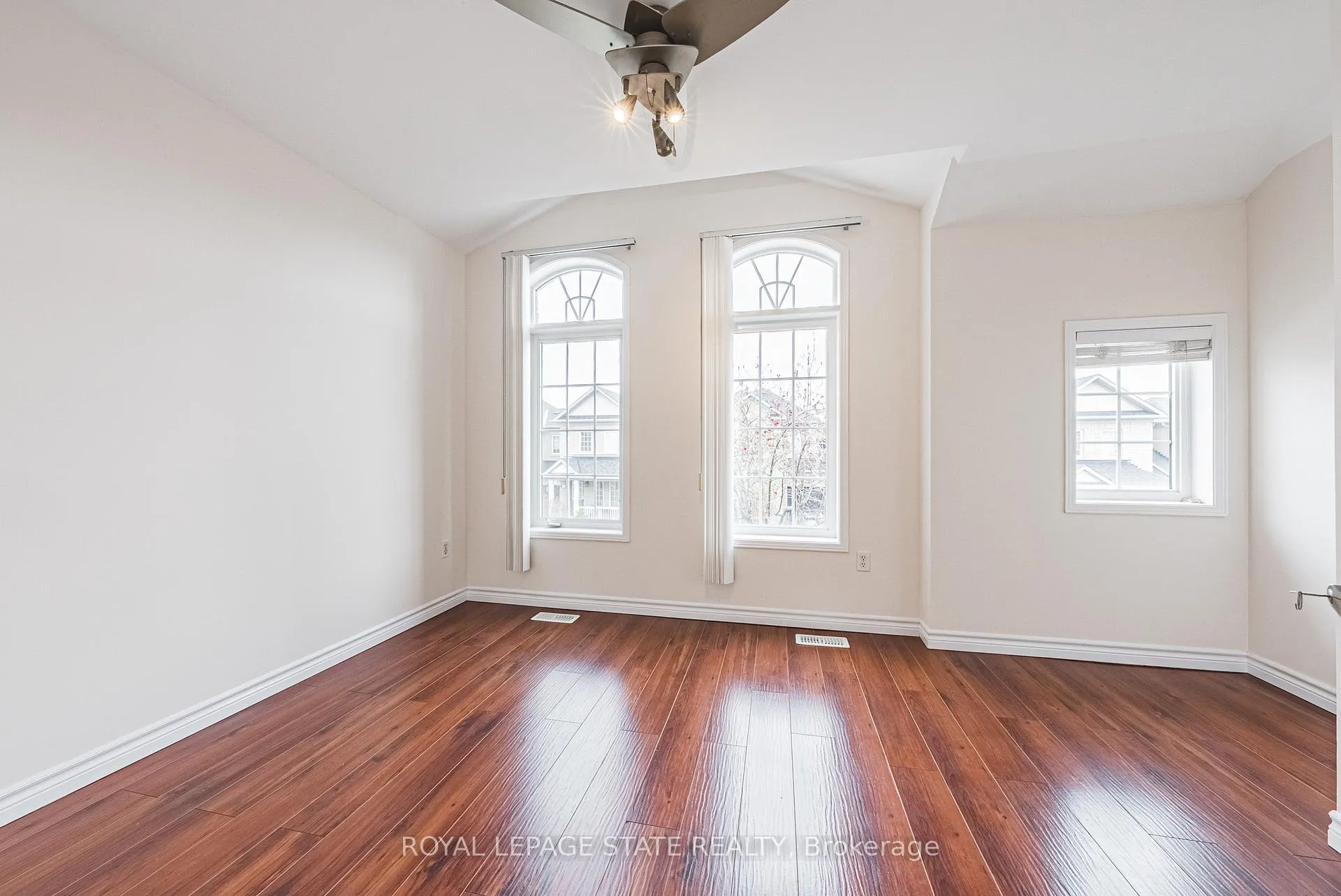 Photo 13 of 2412 Curtis Road, Burlington, Orchard — HOMEH