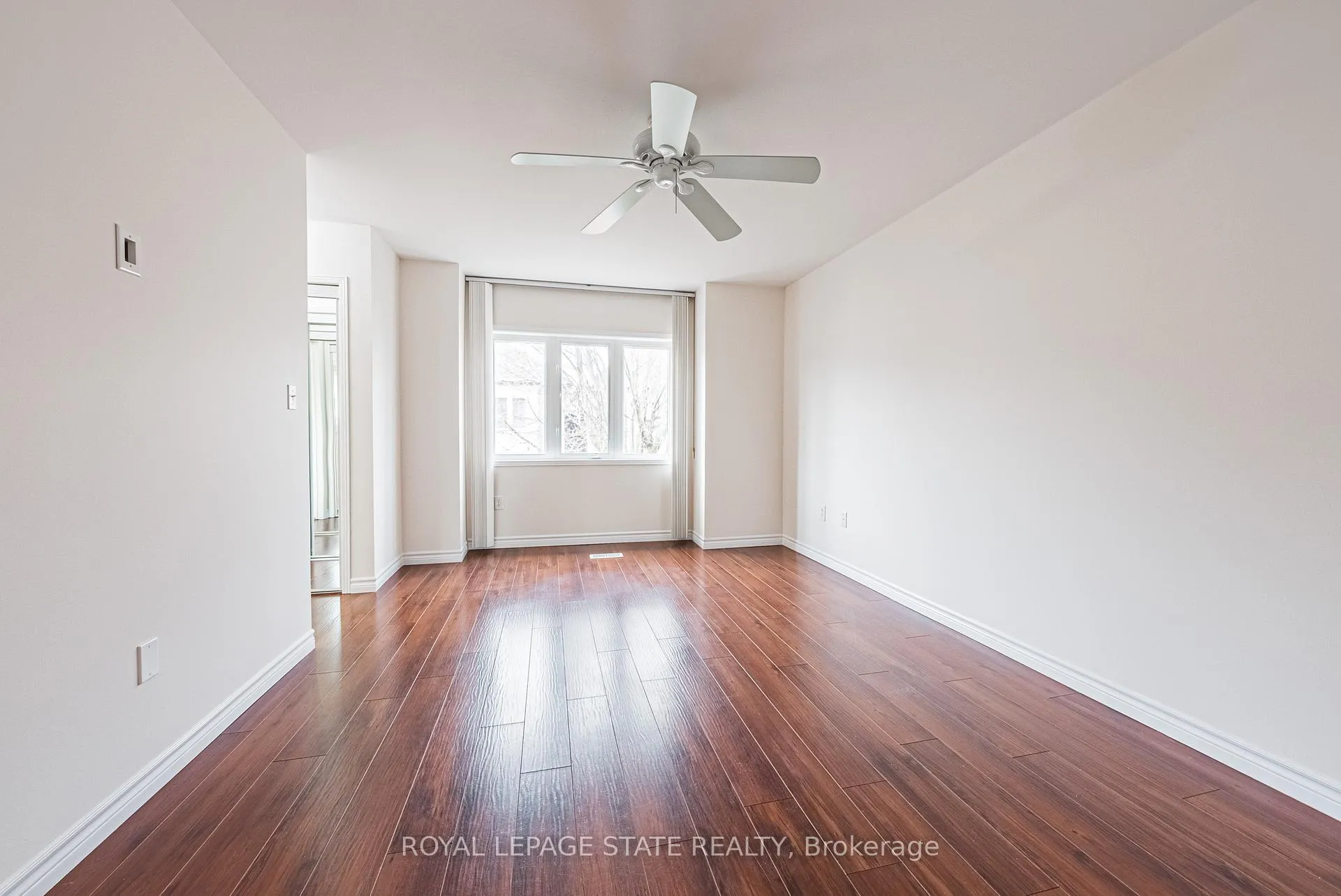Photo 16 of 2412 Curtis Road, Burlington, Orchard — HOMEH