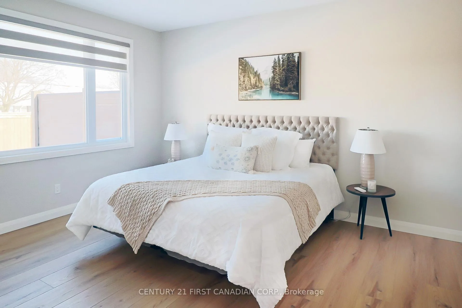 Photo 21 of Unit 11, 32 Postma Crescent, North Middlesex, Ailsa Craig — HOMEH