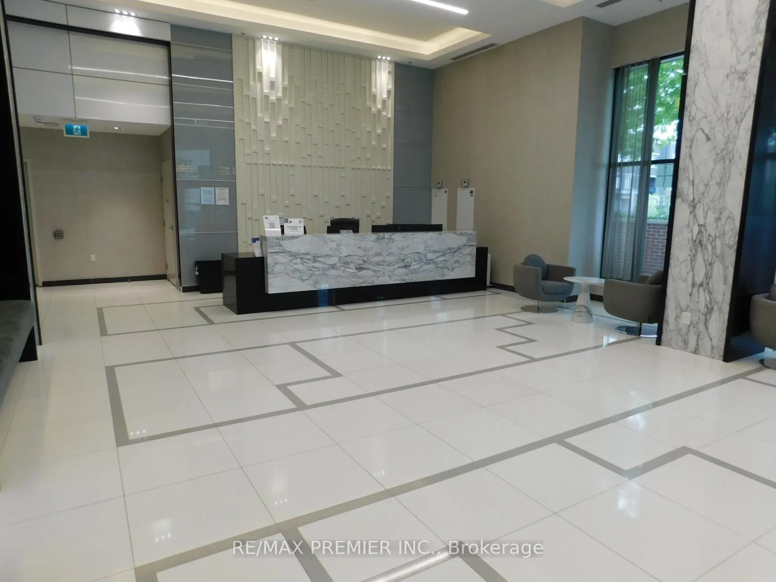 Photo 4 of Unit 312, 99 Eagle Rock Way, Vaughan, Rural Vaughan — HOMEH