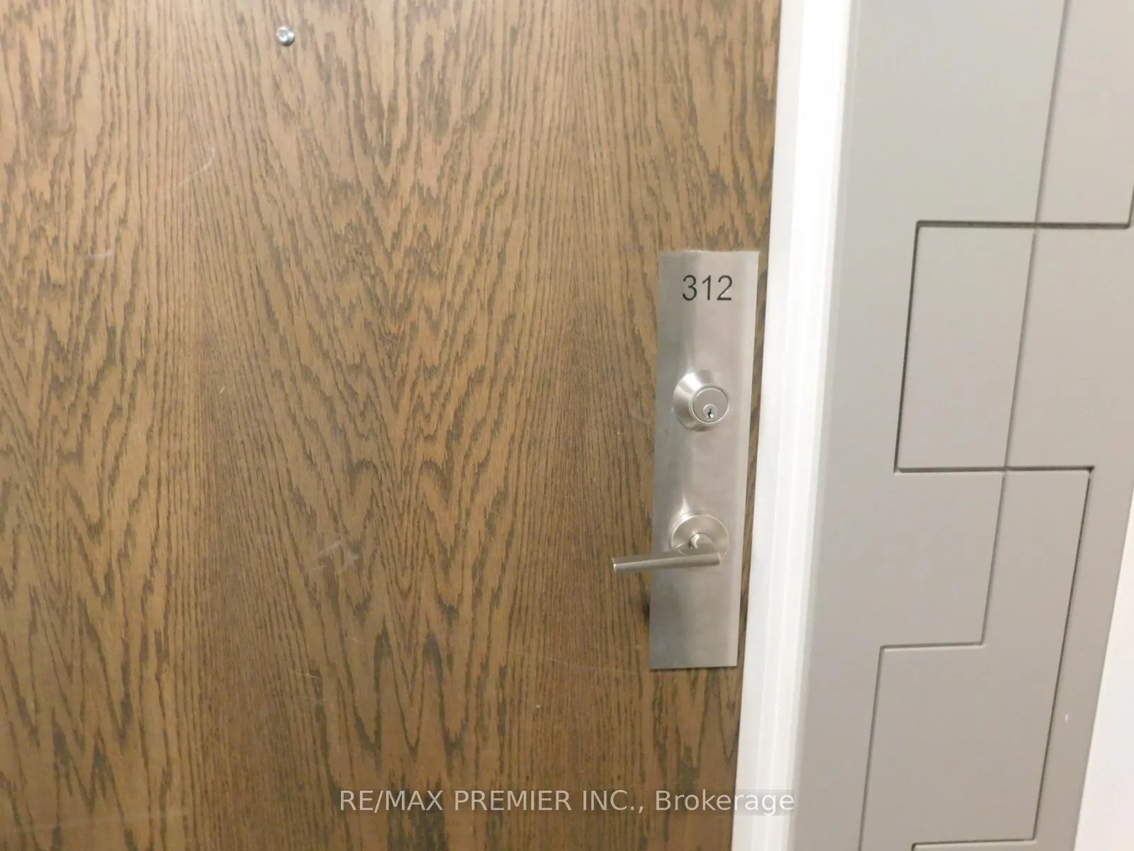 Photo 6 of Unit 312, 99 Eagle Rock Way, Vaughan, Rural Vaughan — HOMEH