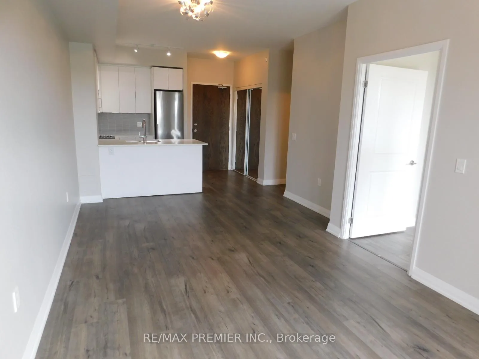 Photo 10 of Unit 312, 99 Eagle Rock Way, Vaughan, Rural Vaughan — HOMEH