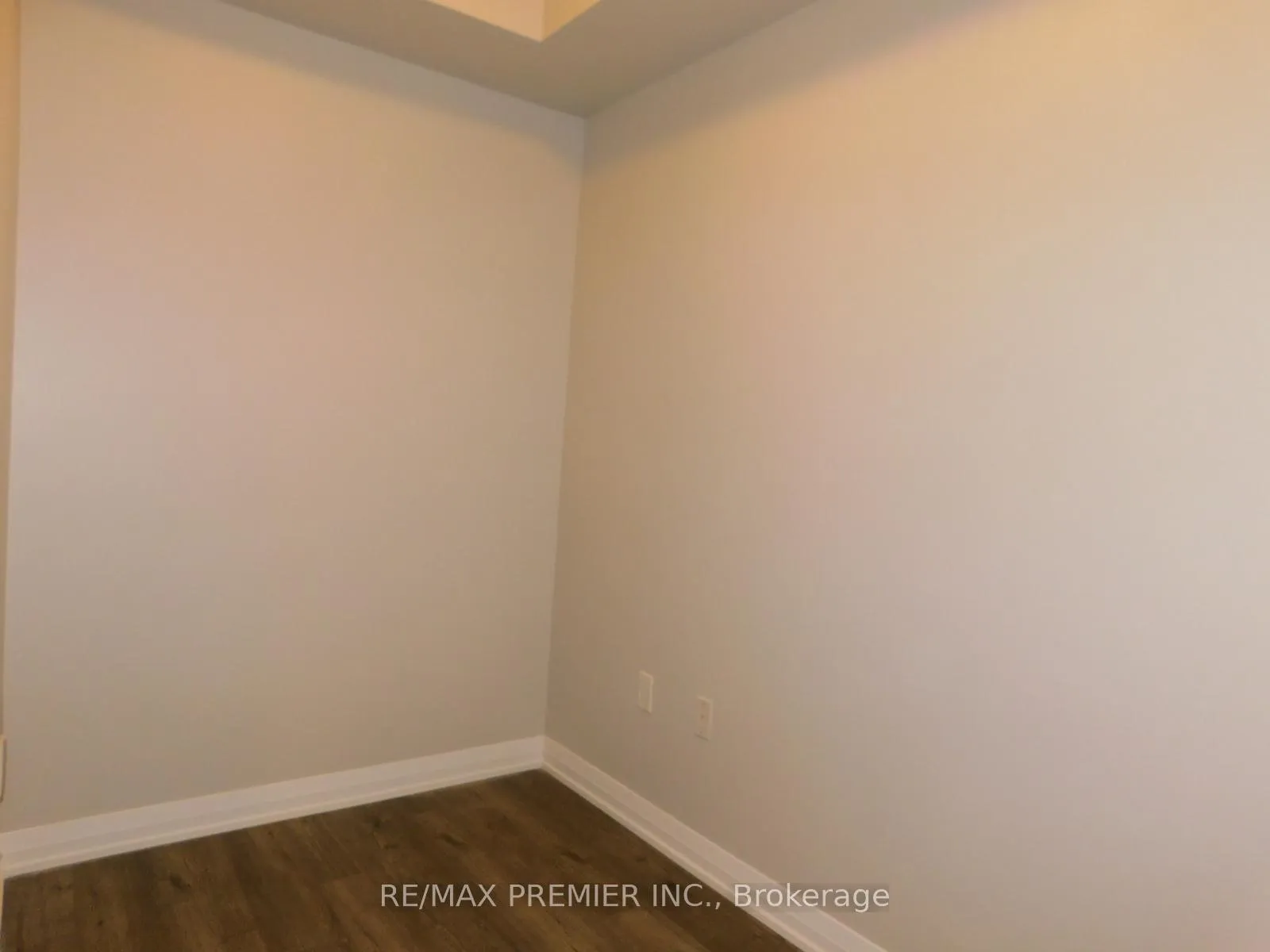 Photo 15 of Unit 312, 99 Eagle Rock Way, Vaughan, Rural Vaughan — HOMEH
