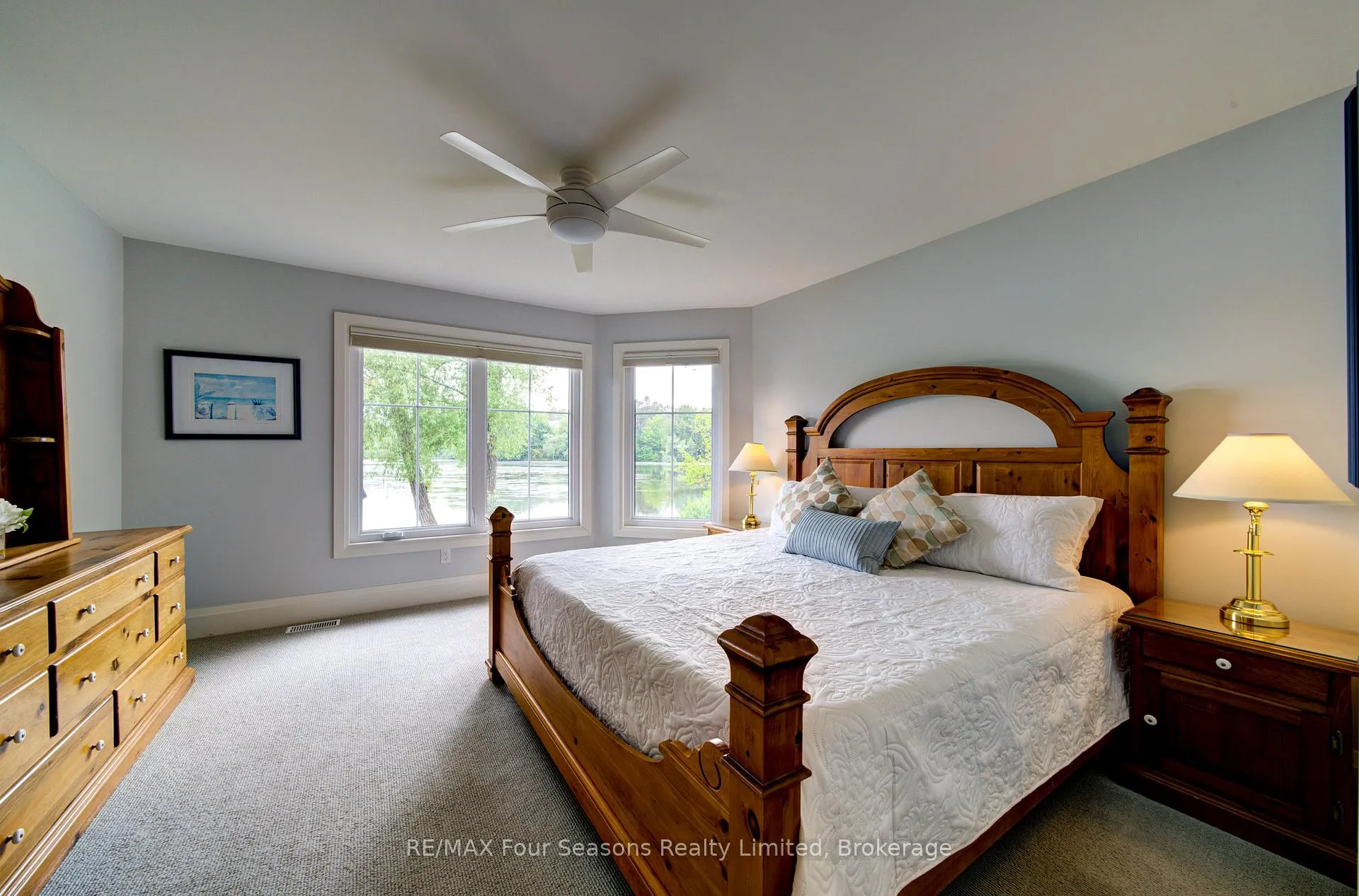Photo 15 of Unit 22, 59 King Street E, Blue Mountains — HOMEH