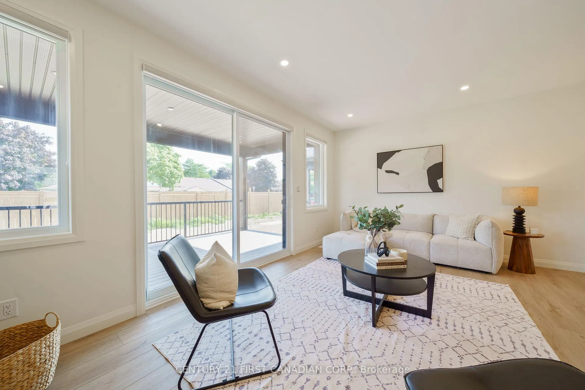 Photo 15 of Unit 8, 32 Postma Crescent, North Middlesex, Ailsa Craig — HOMEH