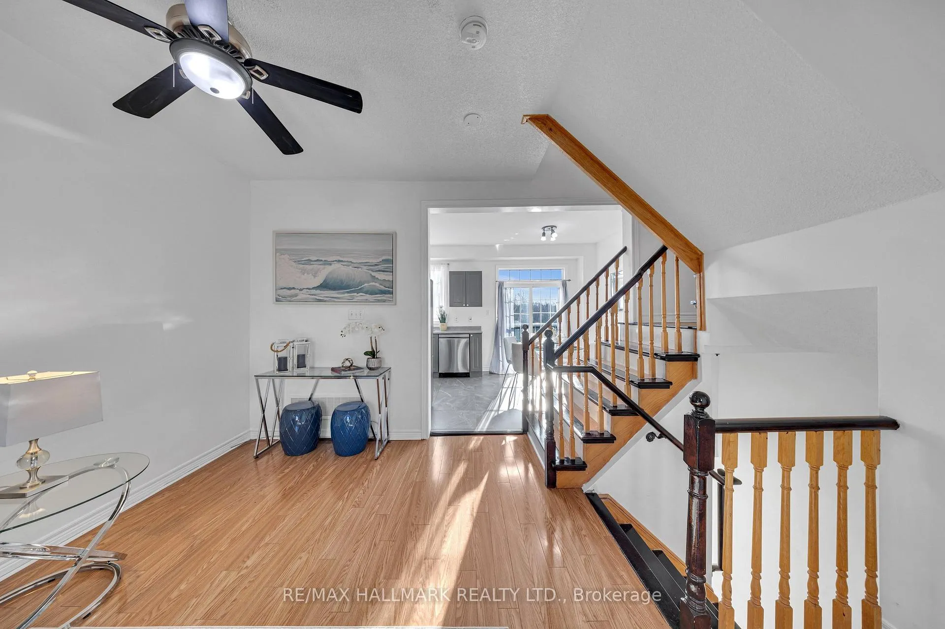 Photo 10 of 16 Boone Lane, Ajax, South East — HOMEH