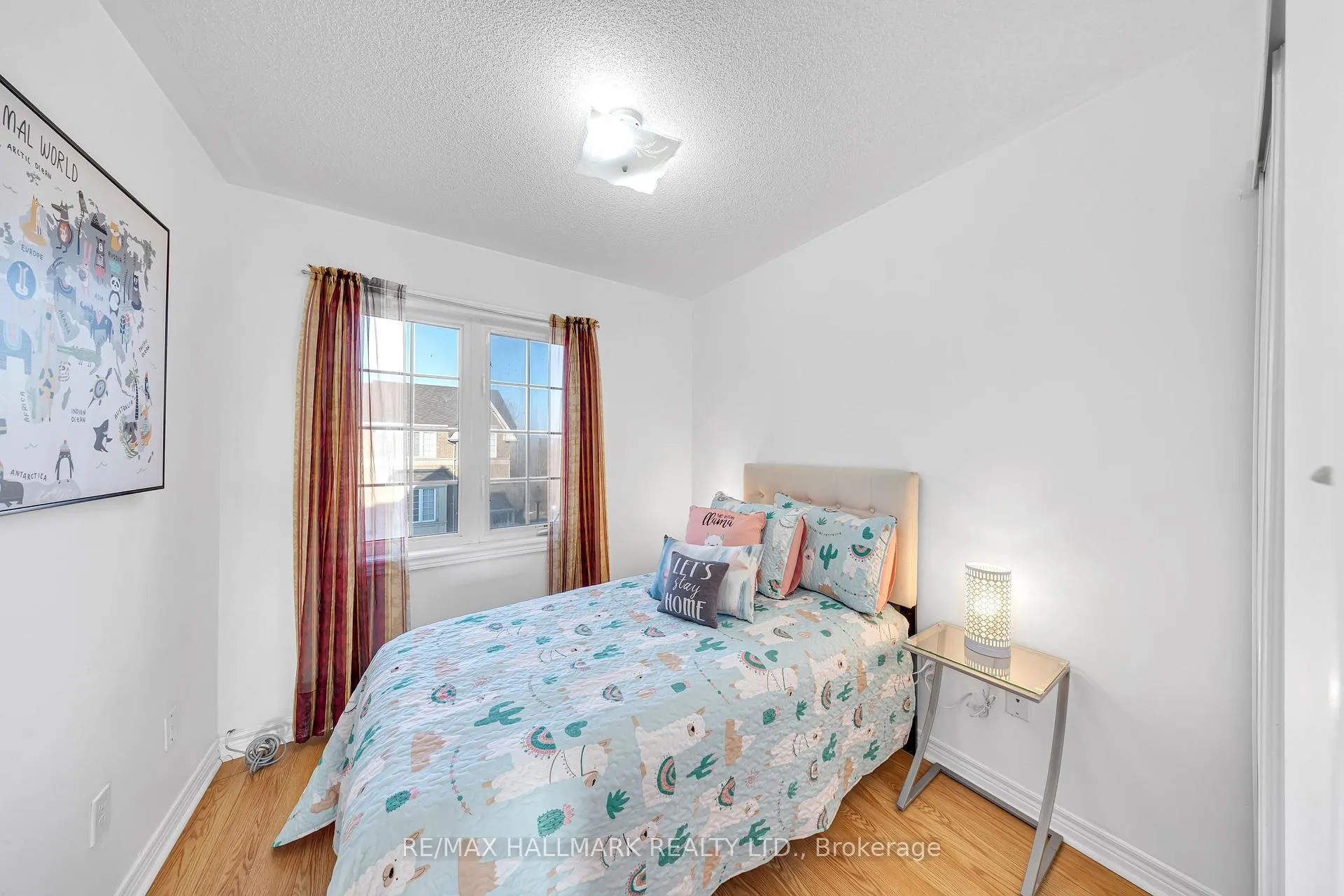Photo 23 of 16 Boone Lane, Ajax, South East — HOMEH