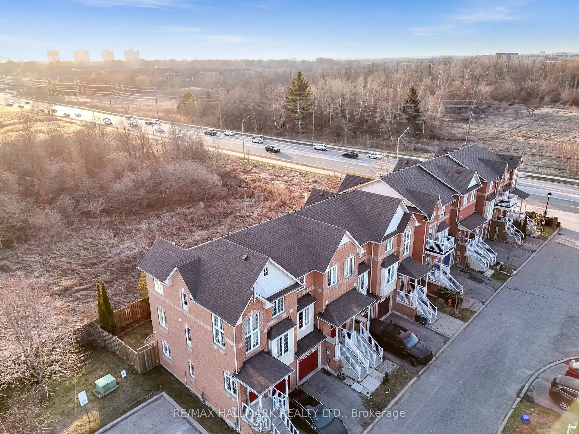 Photo 40 of 16 Boone Lane, Ajax, South East — HOMEH