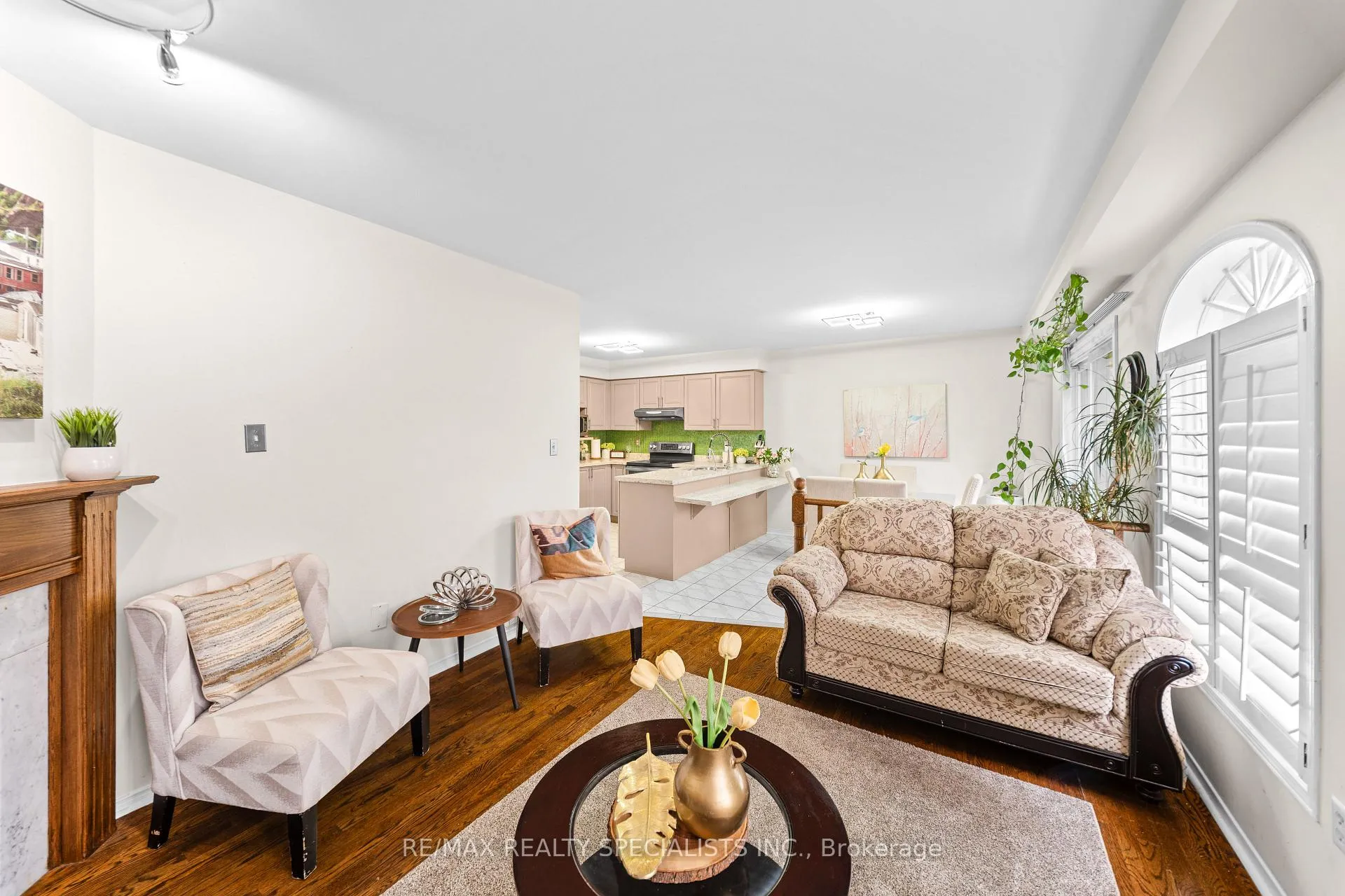 Photo 9 of 51 Forestgrove Circle, Brampton, Heart Lake East — HOMEH