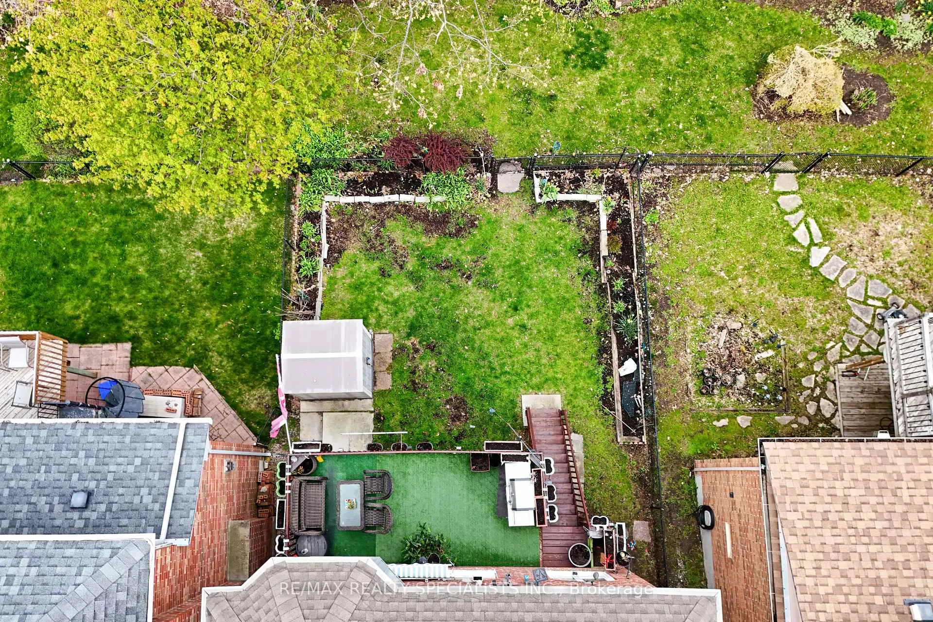 Photo 25 of 51 Forestgrove Circle, Brampton, Heart Lake East — HOMEH