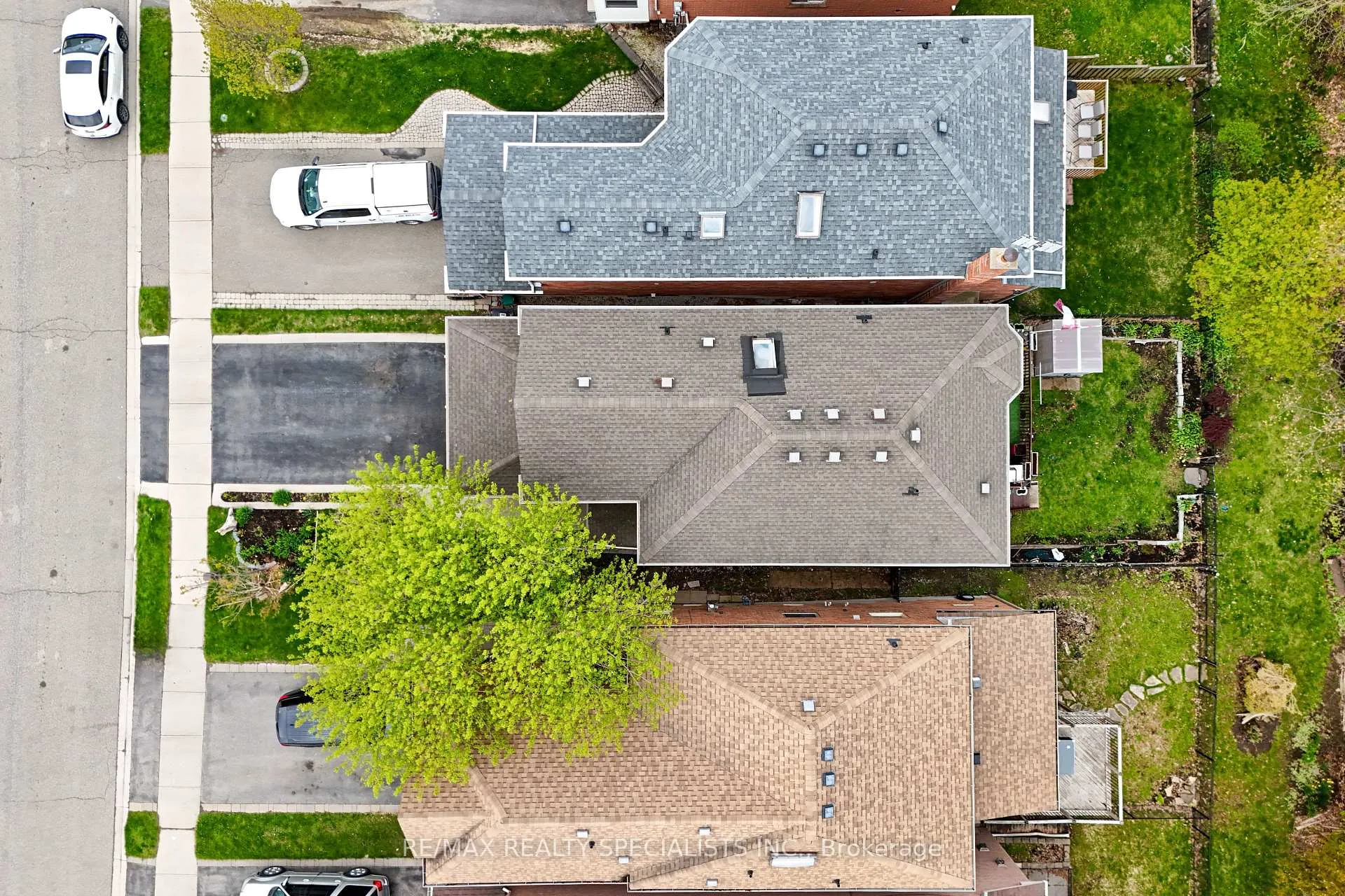 Photo 28 of 51 Forestgrove Circle, Brampton, Heart Lake East — HOMEH