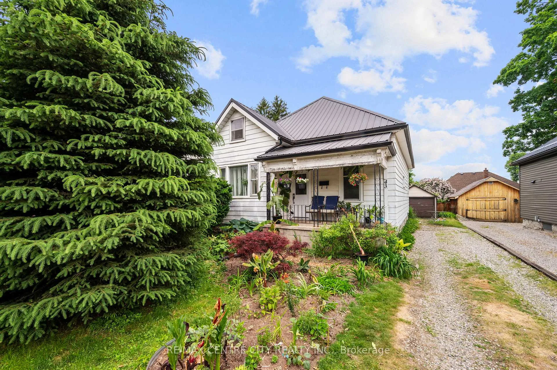 Photo 1 of 43 Devonshire Place, St. Thomas — HOMEH