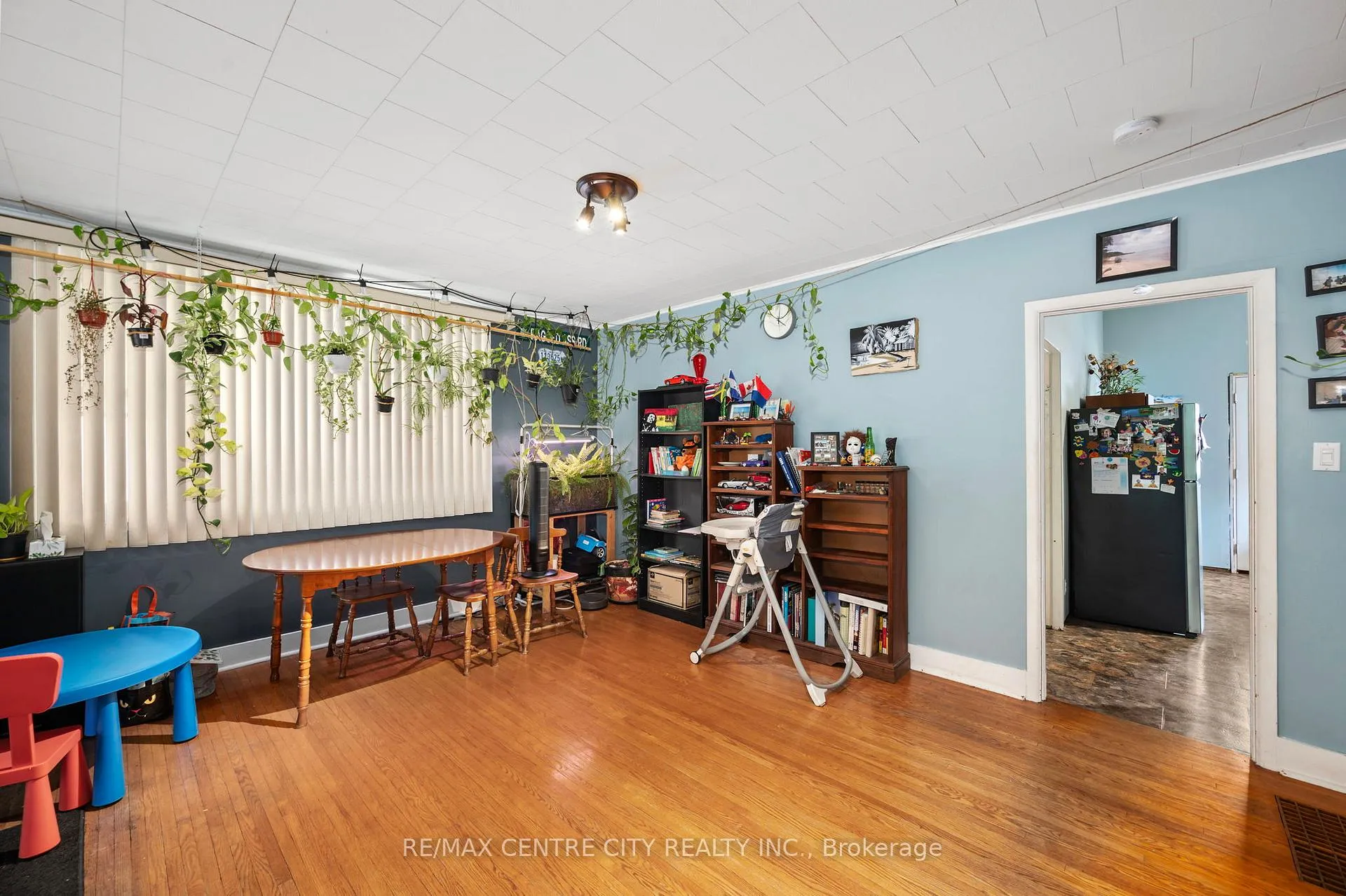 Photo 4 of 43 Devonshire Place, St. Thomas — HOMEH