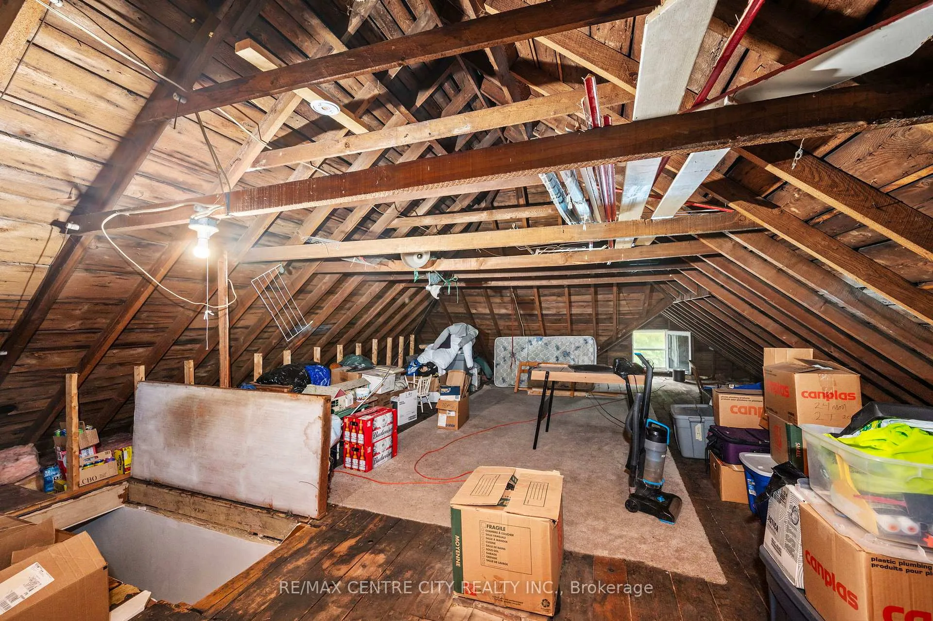 Photo 12 of 43 Devonshire Place, St. Thomas — HOMEH