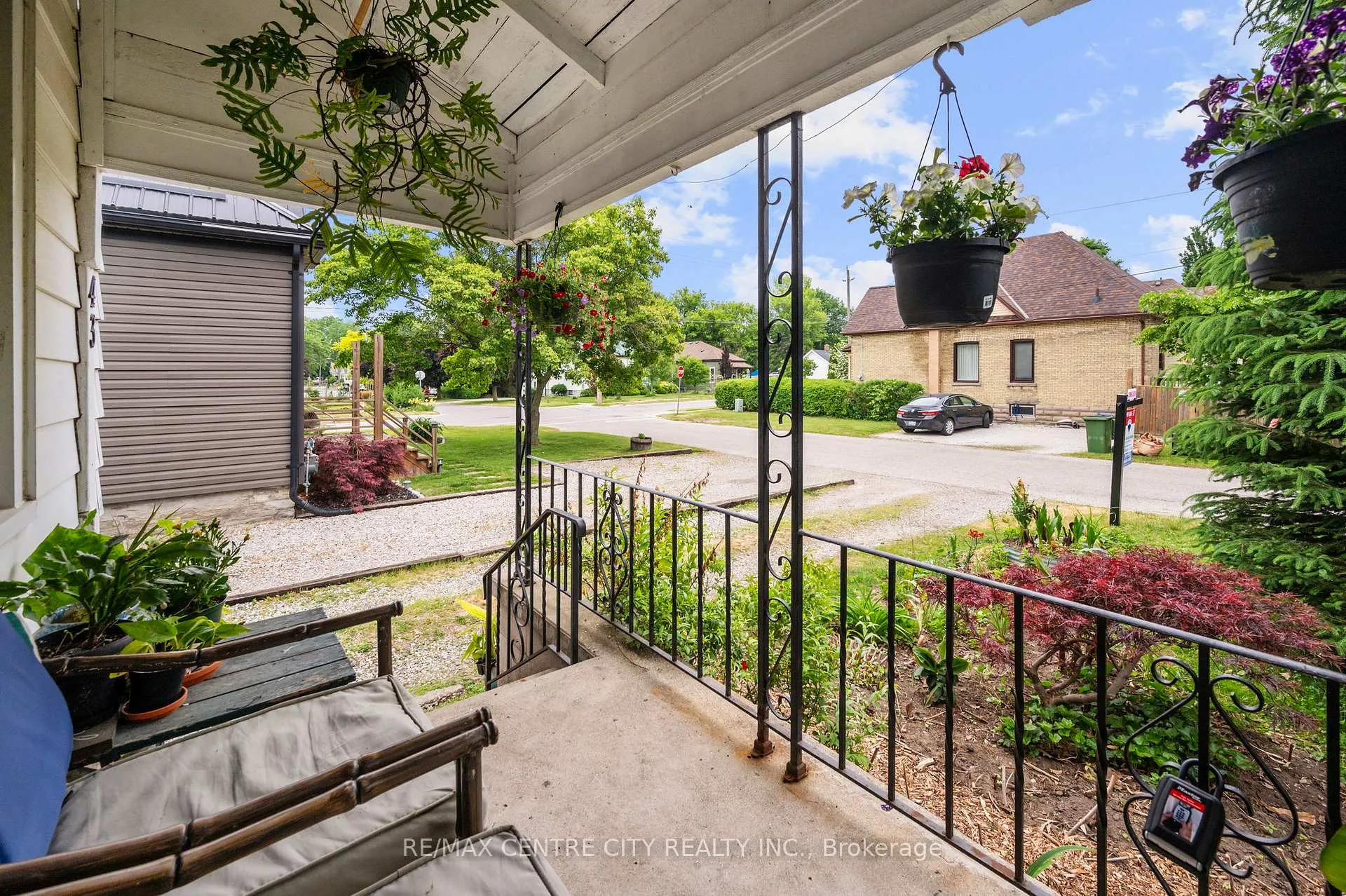 Photo 13 of 43 Devonshire Place, St. Thomas — HOMEH