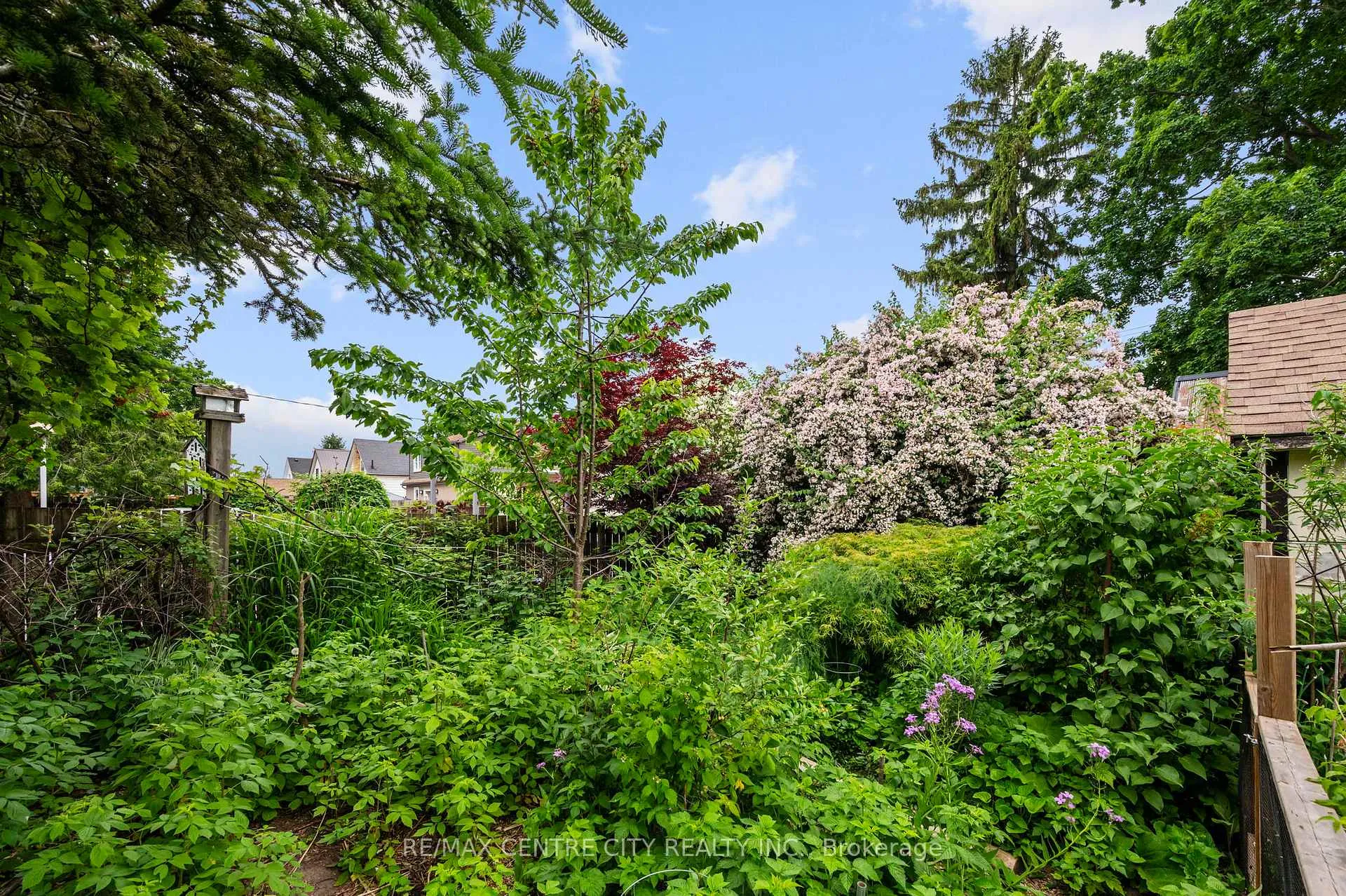 Photo 19 of 43 Devonshire Place, St. Thomas — HOMEH