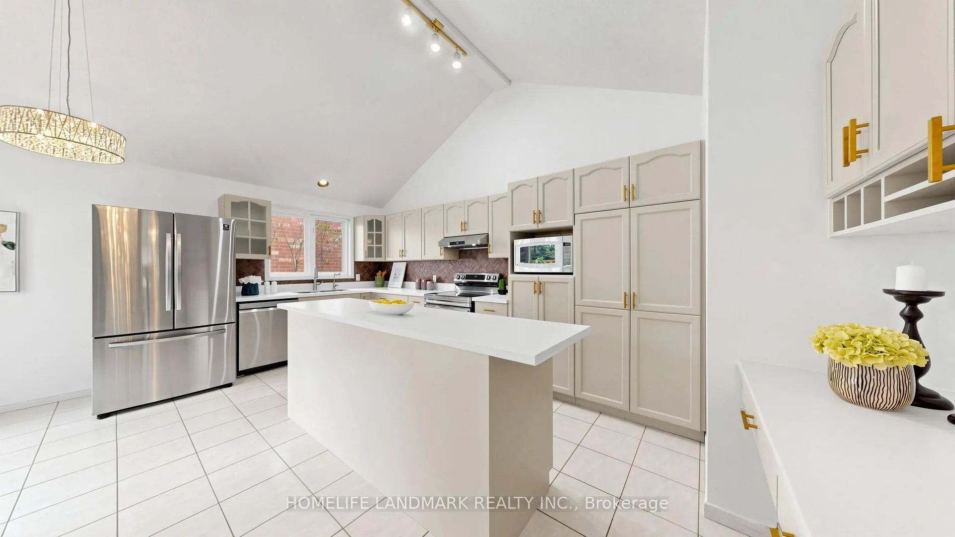 Photo 21 of 45 Pheasant Run Drive, Guelph, Kortright Hills — HOMEH