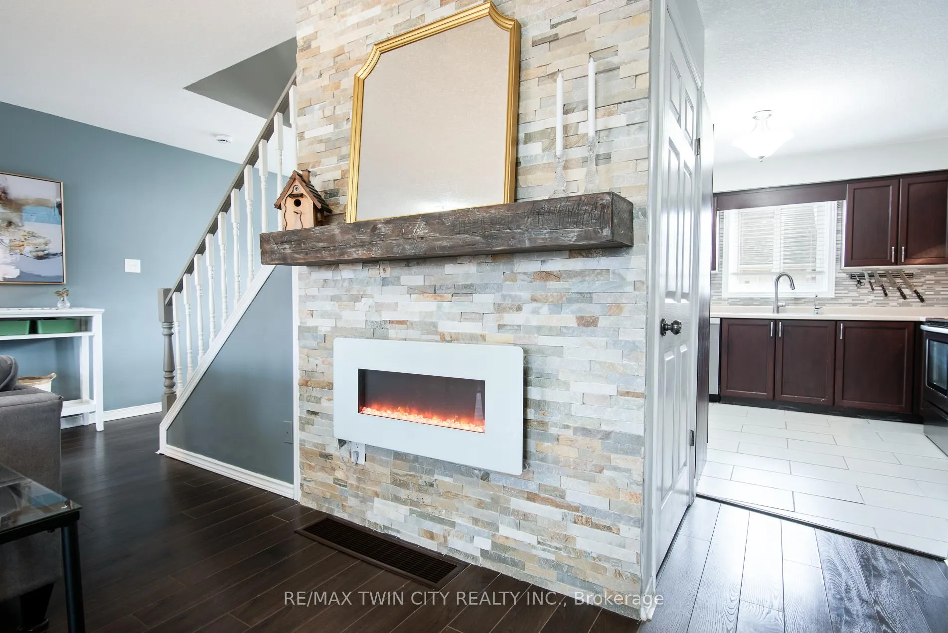 Photo 11 of 729 Brandenburg Boulevard, Waterloo, Clair Hills — HOMEH