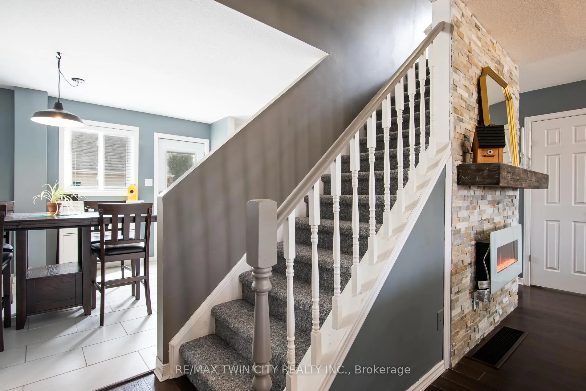 Photo 18 of 729 Brandenburg Boulevard, Waterloo, Clair Hills — HOMEH