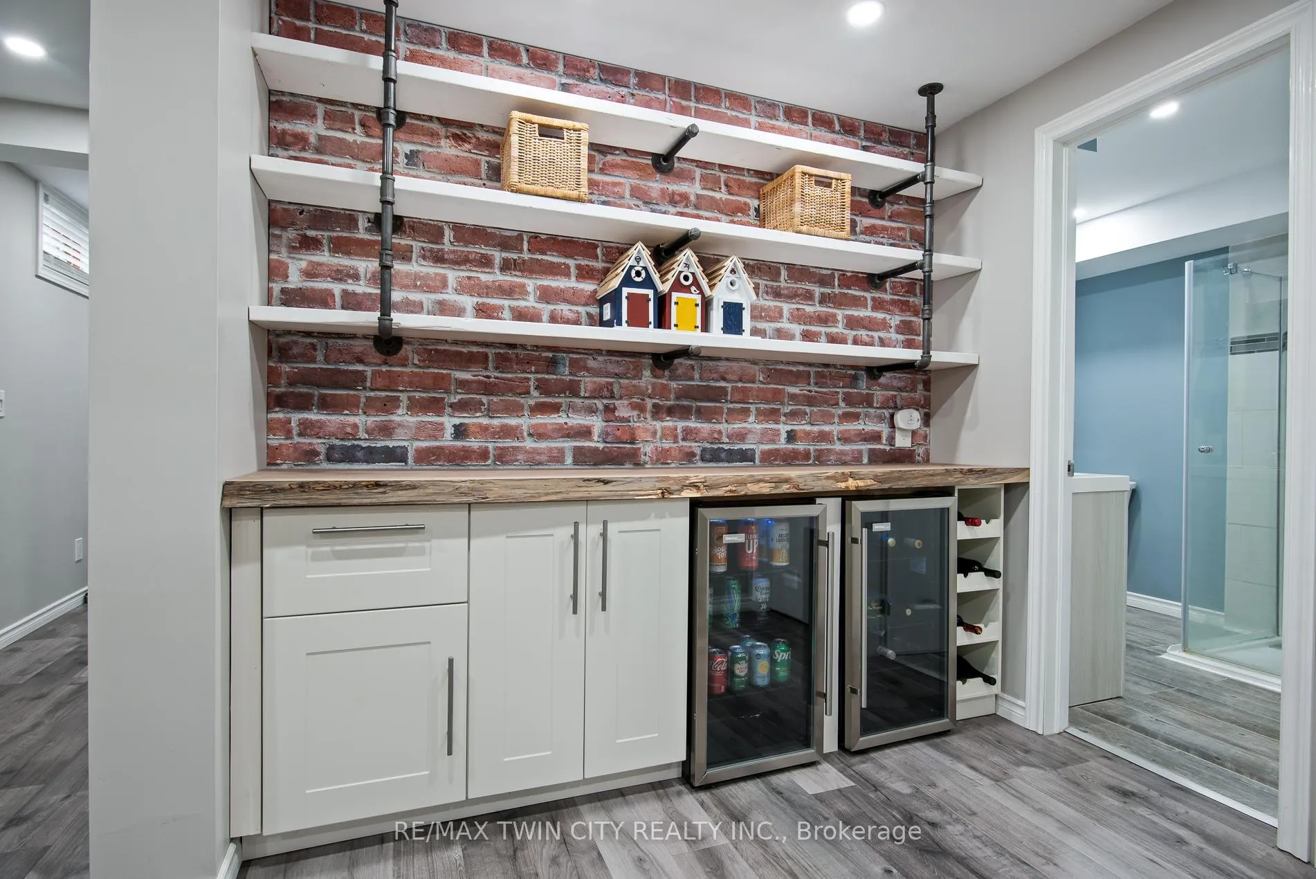 Photo 22 of 729 Brandenburg Boulevard, Waterloo, Clair Hills — HOMEH