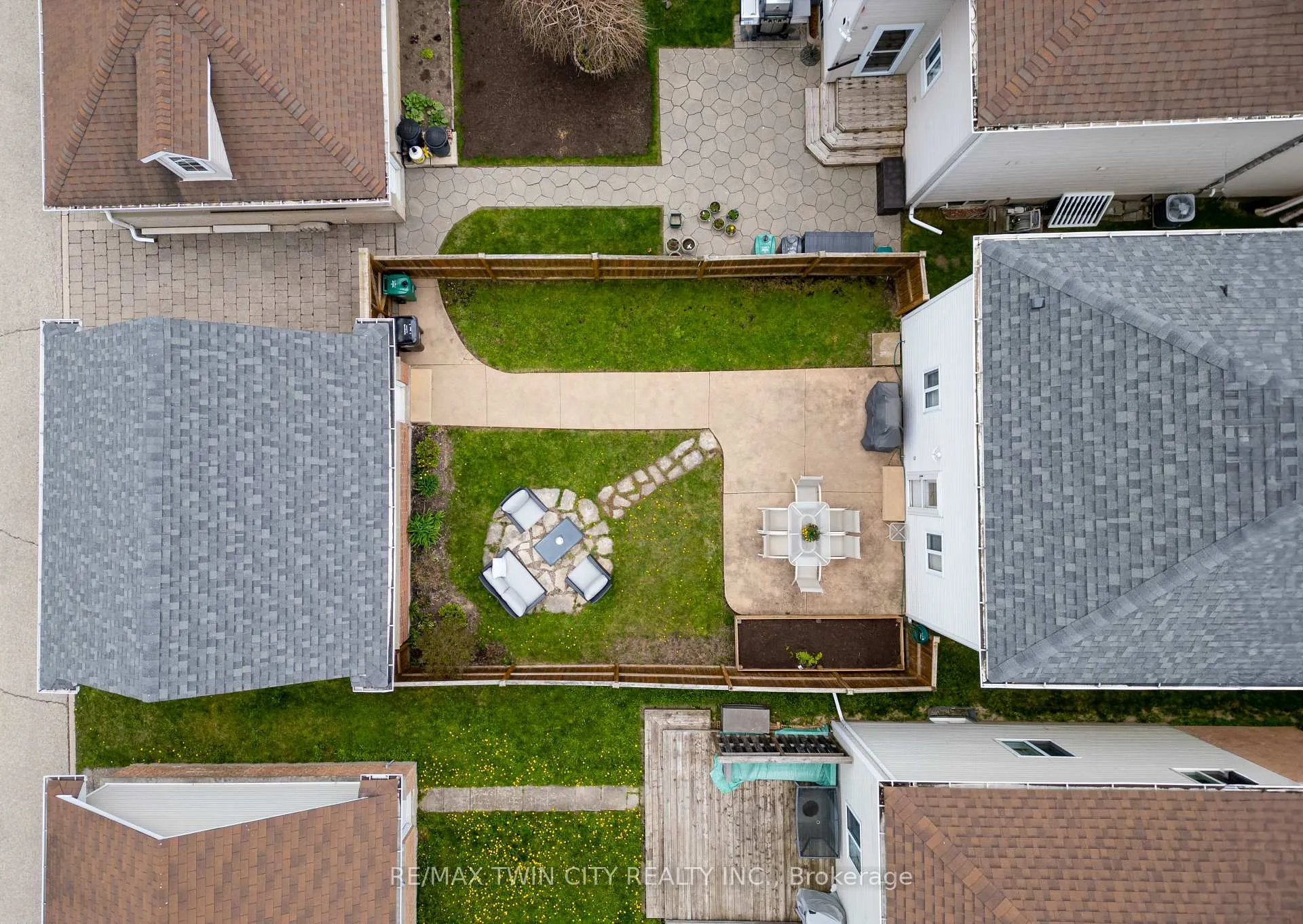 Photo 37 of 729 Brandenburg Boulevard, Waterloo, Clair Hills — HOMEH