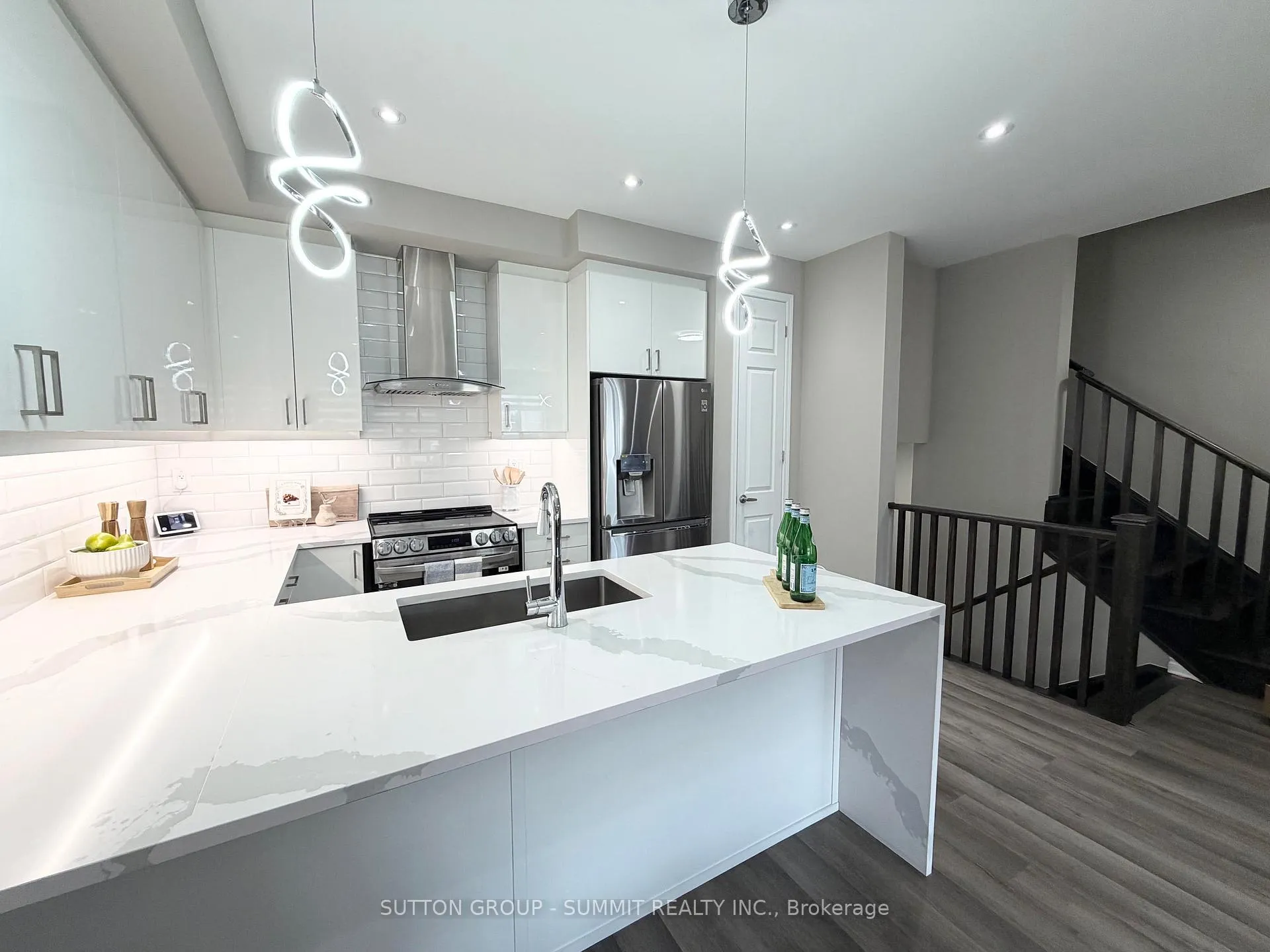 Photo 8 of 1569 Denison Place, Milton, Bowes — HOMEH