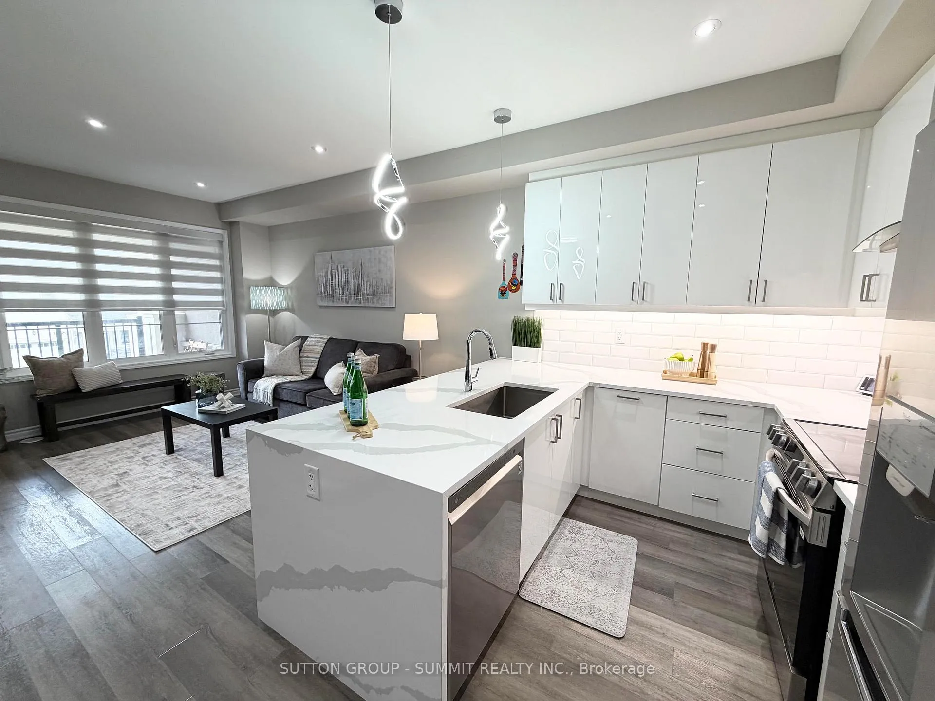 Photo 9 of 1569 Denison Place, Milton, Bowes — HOMEH