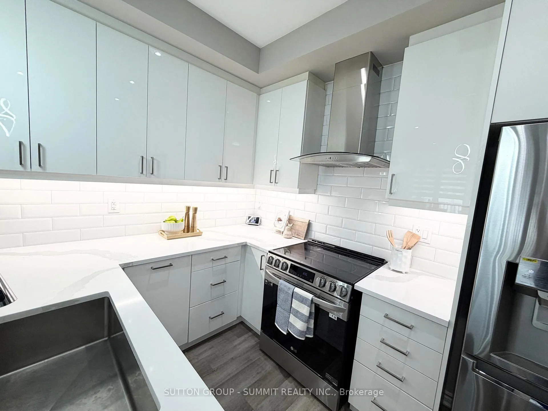 Photo 11 of 1569 Denison Place, Milton, Bowes — HOMEH