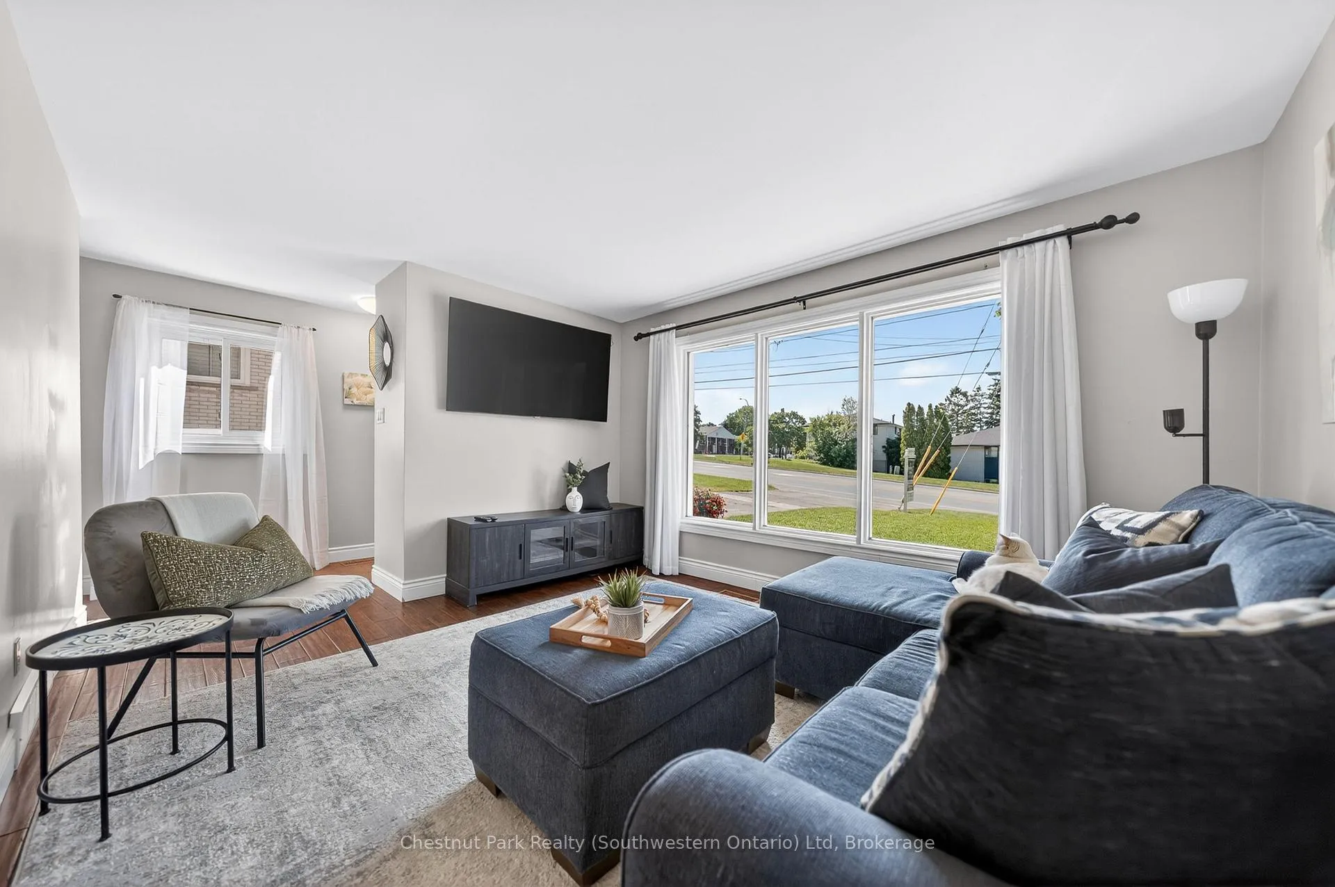 Photo 3 of 170 Willow Road, Guelph, Junction/Onward Willow — HOMEH