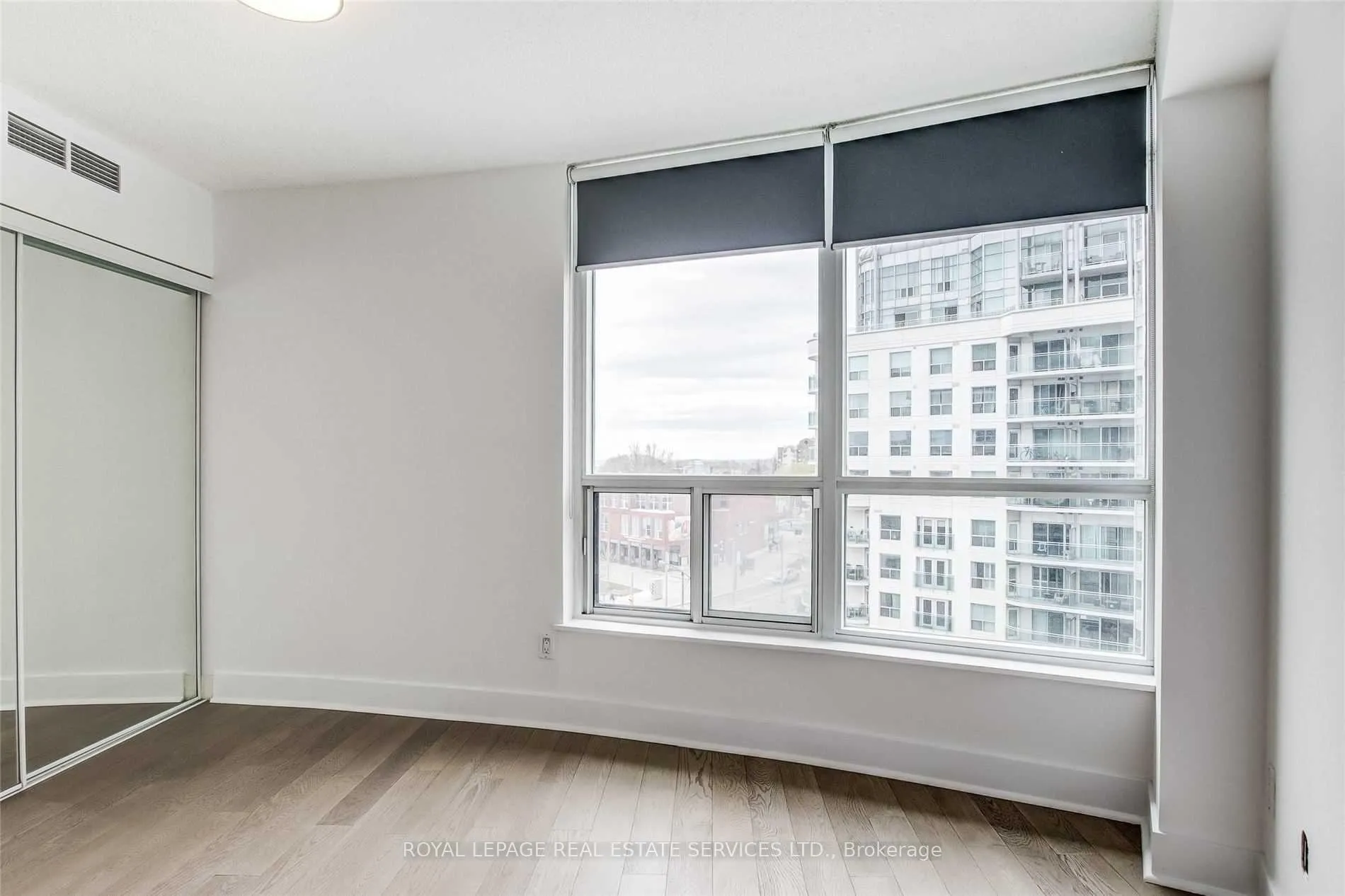 Photo 13 of Unit 709, 550 Queens Quay, Toronto, Waterfront Communities — HOMEH