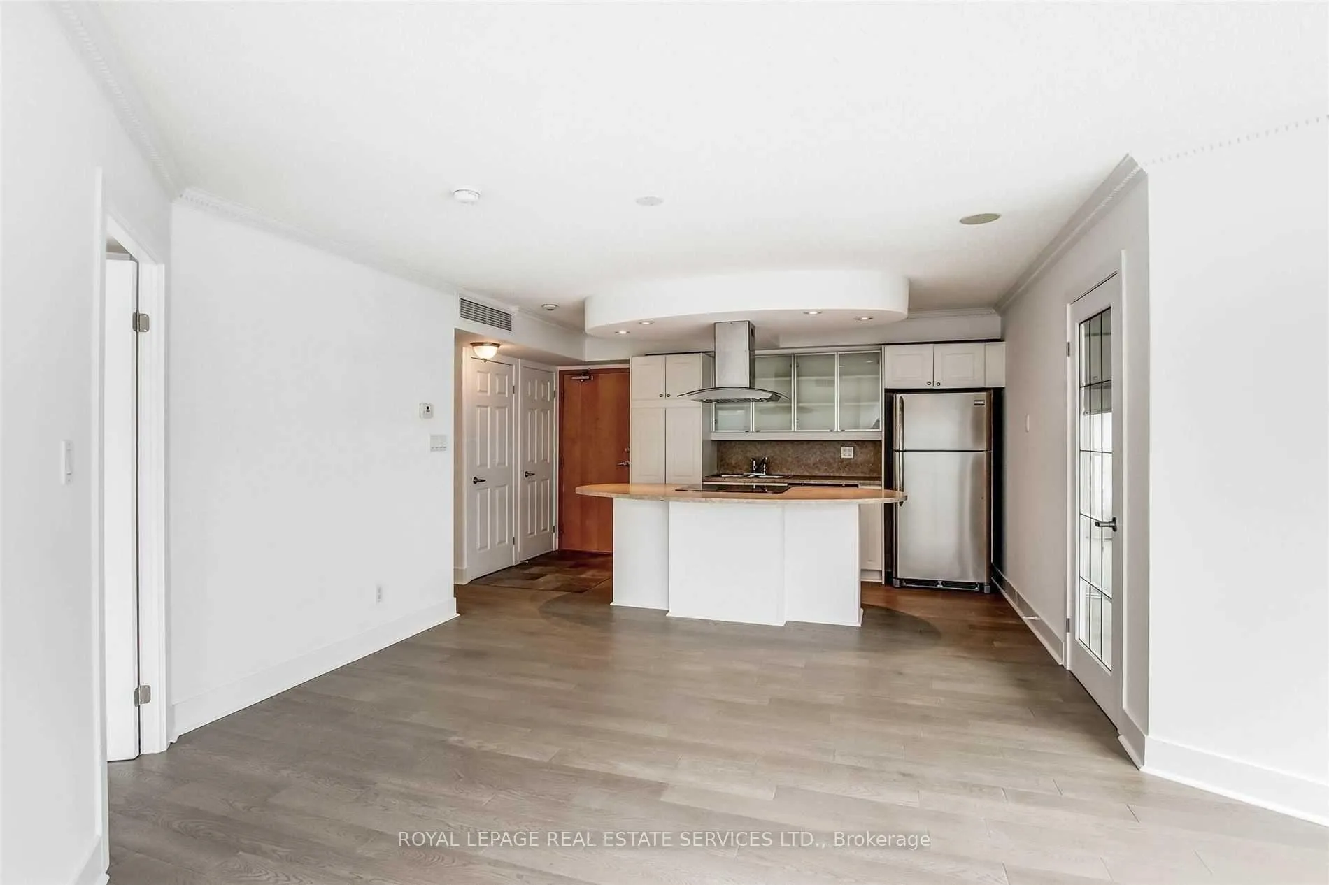 Photo 16 of Unit 709, 550 Queens Quay, Toronto, Waterfront Communities — HOMEH