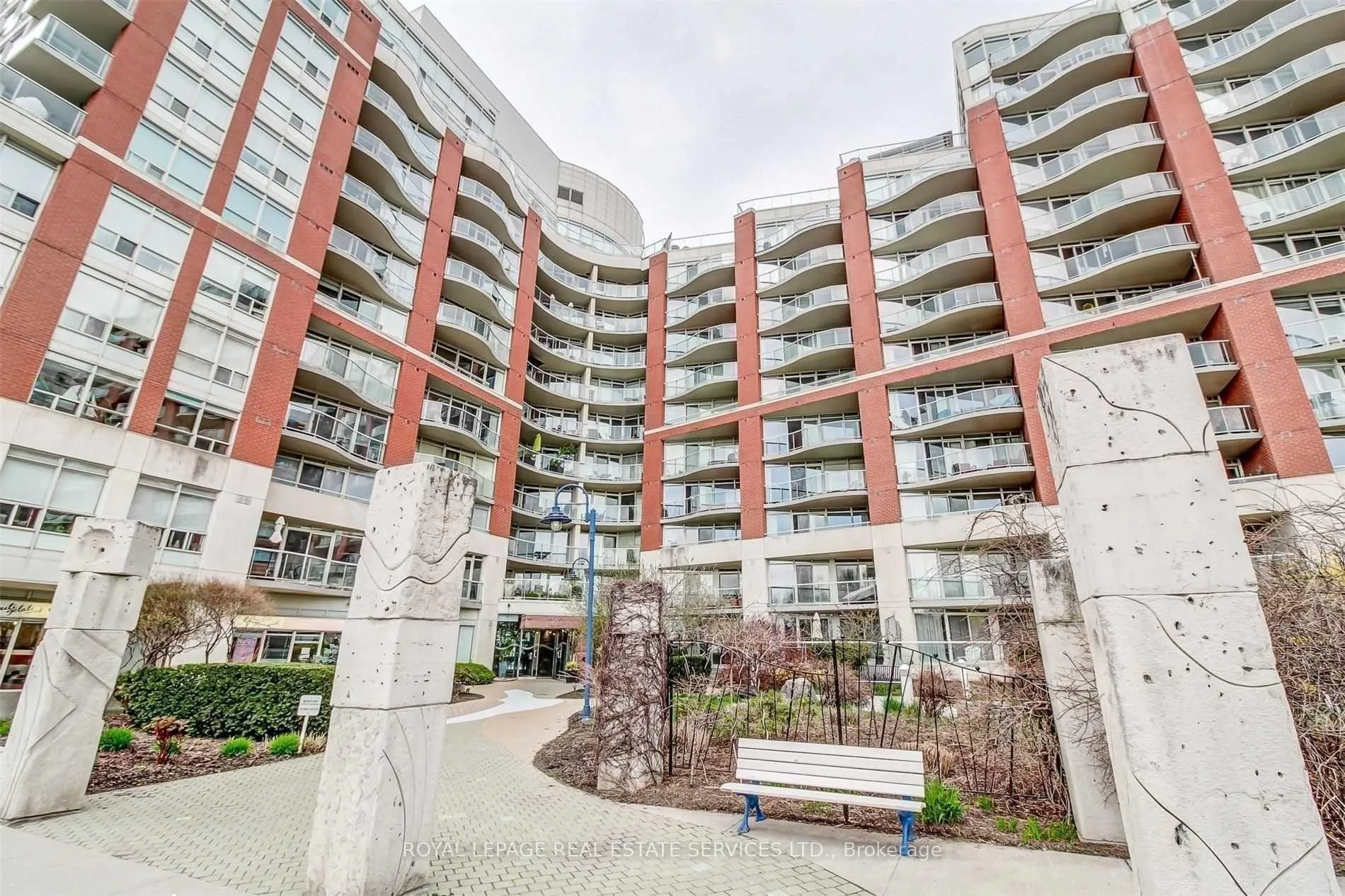 Photo 25 of Unit 709, 550 Queens Quay, Toronto, Waterfront Communities — HOMEH