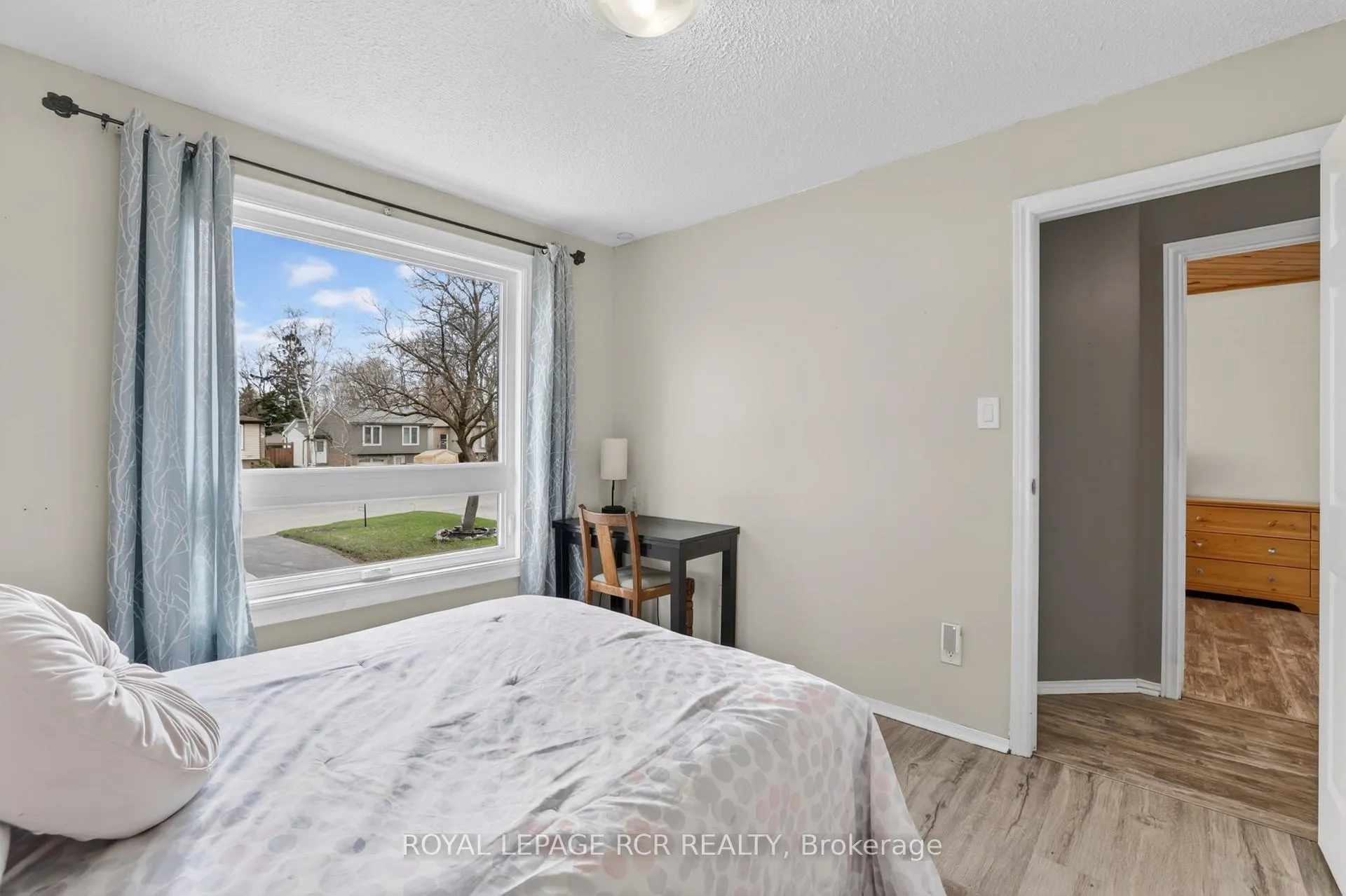Photo 14 of 296 Whitehead Crescent, Caledon, Bolton North — HOMEH