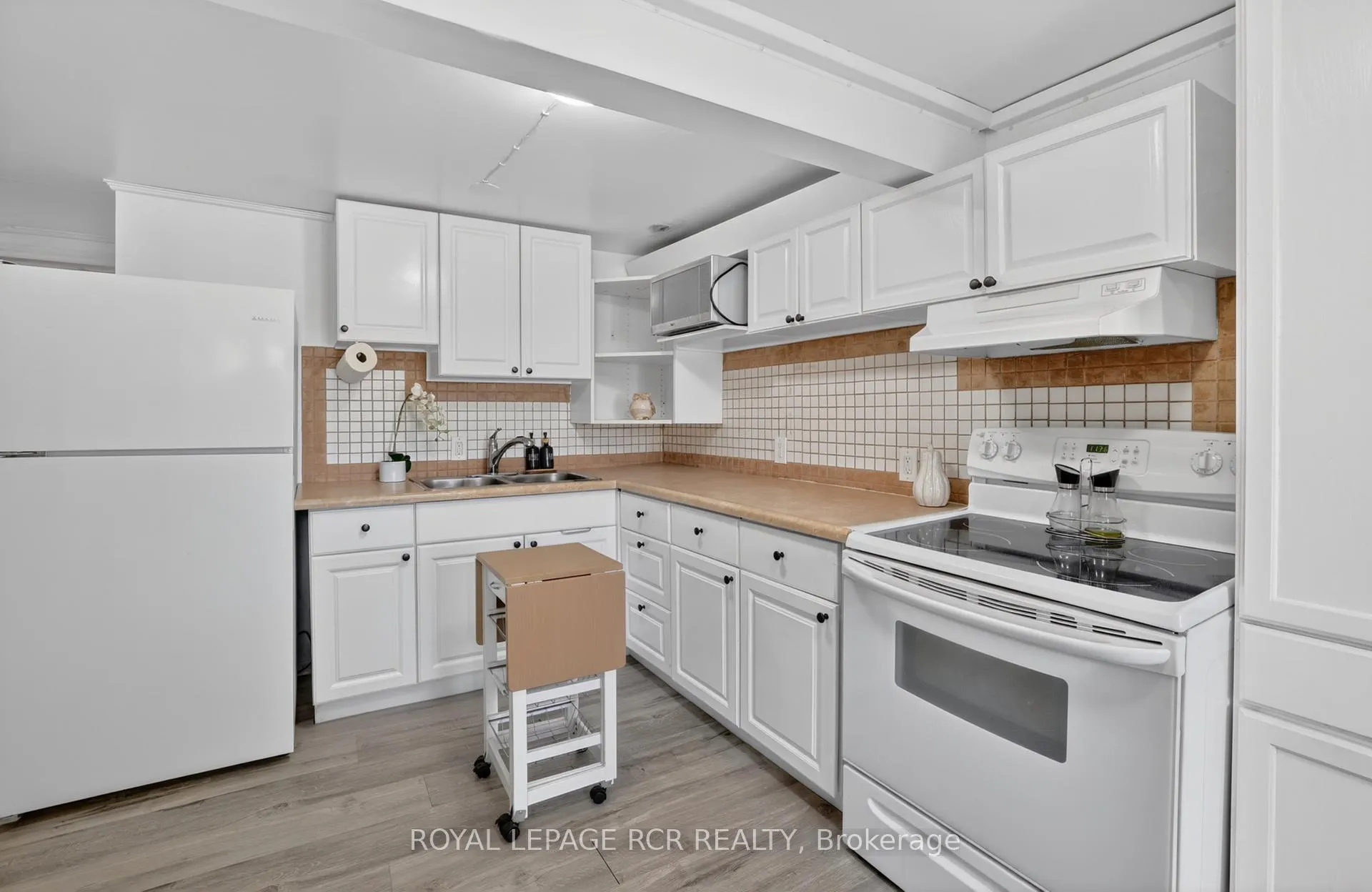 Photo 27 of 296 Whitehead Crescent, Caledon, Bolton North — HOMEH