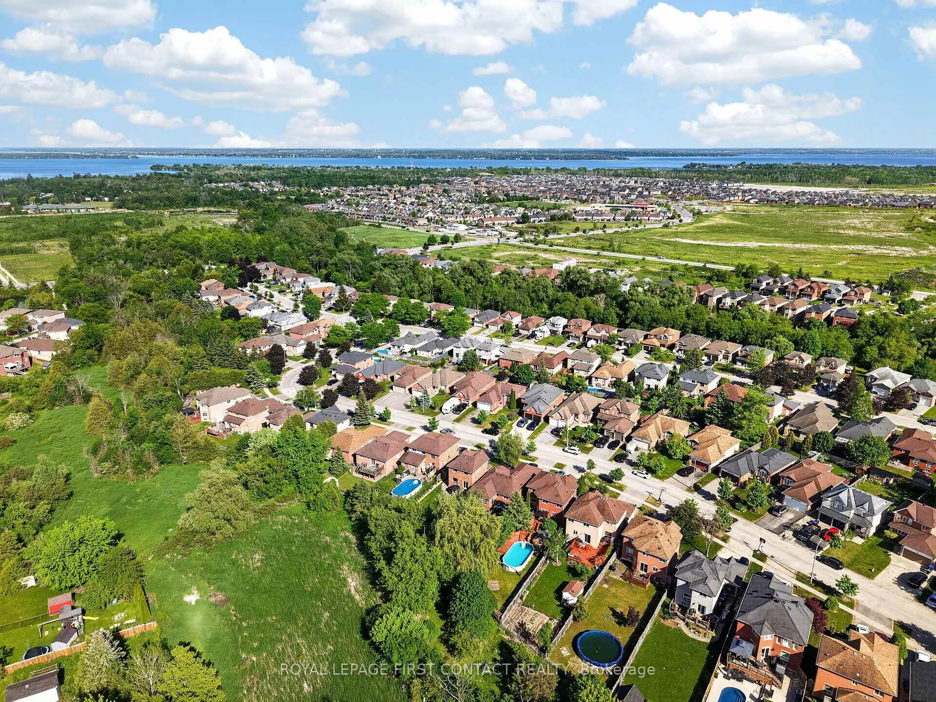 Photo 29 of 1292 Vincent Crescent, Innisfil, Alcona — HOMEH