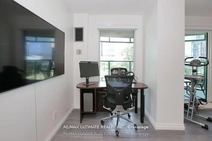 Photo 8 of Unit 601, 77 Harbour Square, Toronto, Waterfront Communities — HOMEH