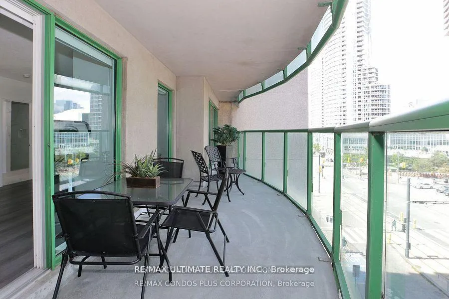 Photo 15 of Unit 601, 77 Harbour Square, Toronto, Waterfront Communities — HOMEH