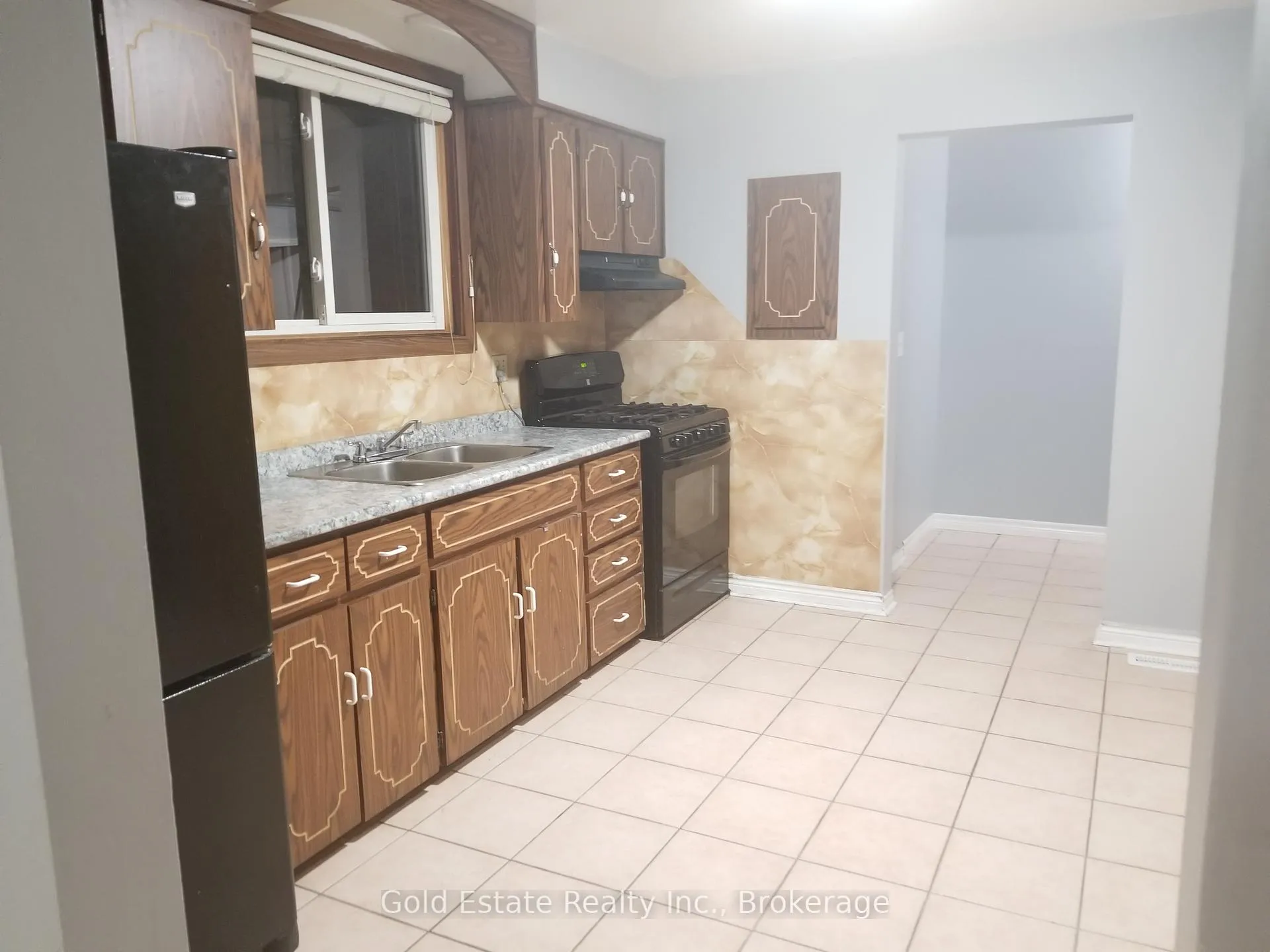 Photo 14 of Unit Upper, 426 Langlois Avenue, Windsor — HOMEH