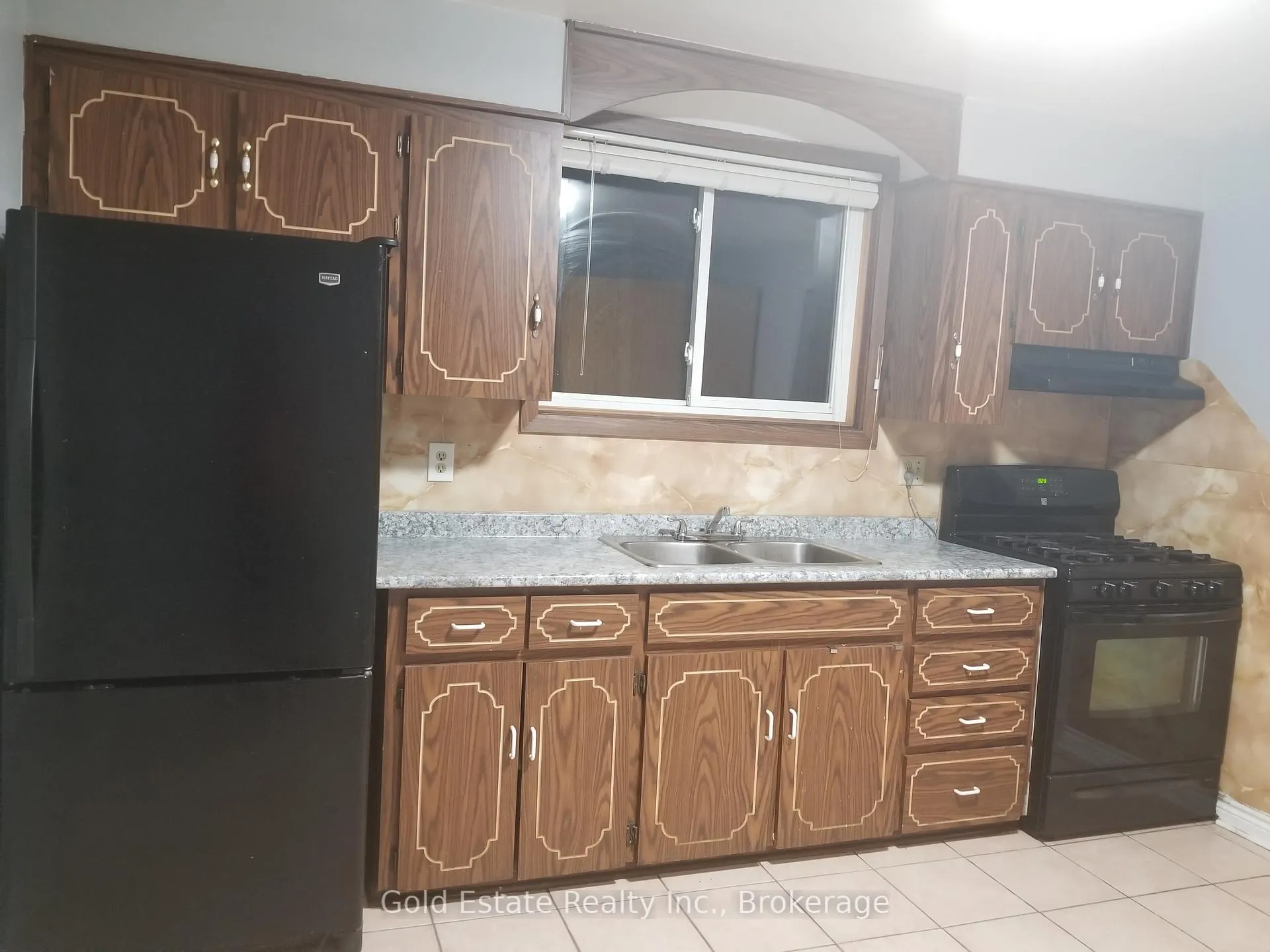 Photo 16 of Unit Upper, 426 Langlois Avenue, Windsor — HOMEH