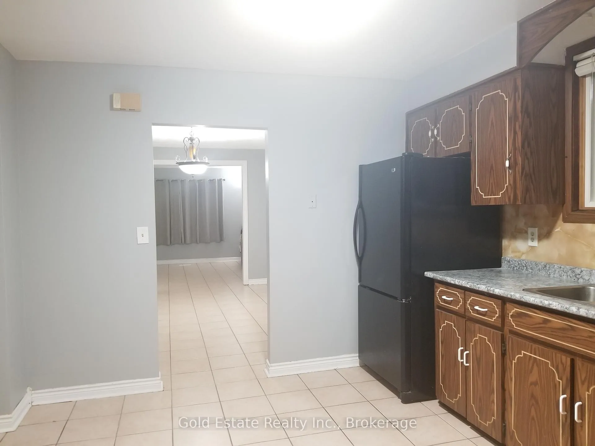 Photo 17 of Unit Upper, 426 Langlois Avenue, Windsor — HOMEH