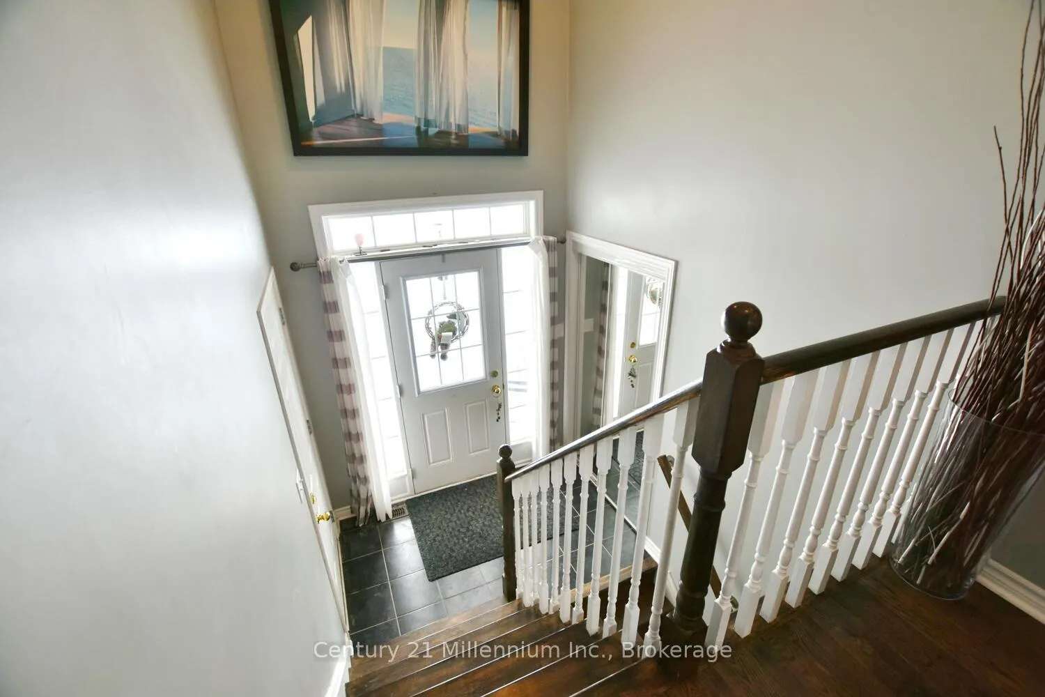 Photo 4 of 133 White Sands Way, Wasaga Beach — HOMEH