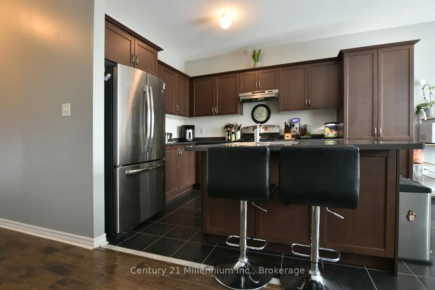 Photo 18 of 133 White Sands Way, Wasaga Beach — HOMEH