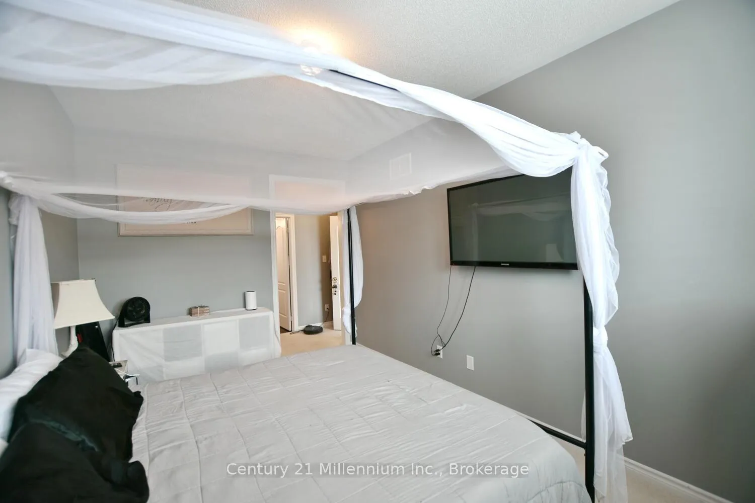 Photo 25 of 133 White Sands Way, Wasaga Beach — HOMEH