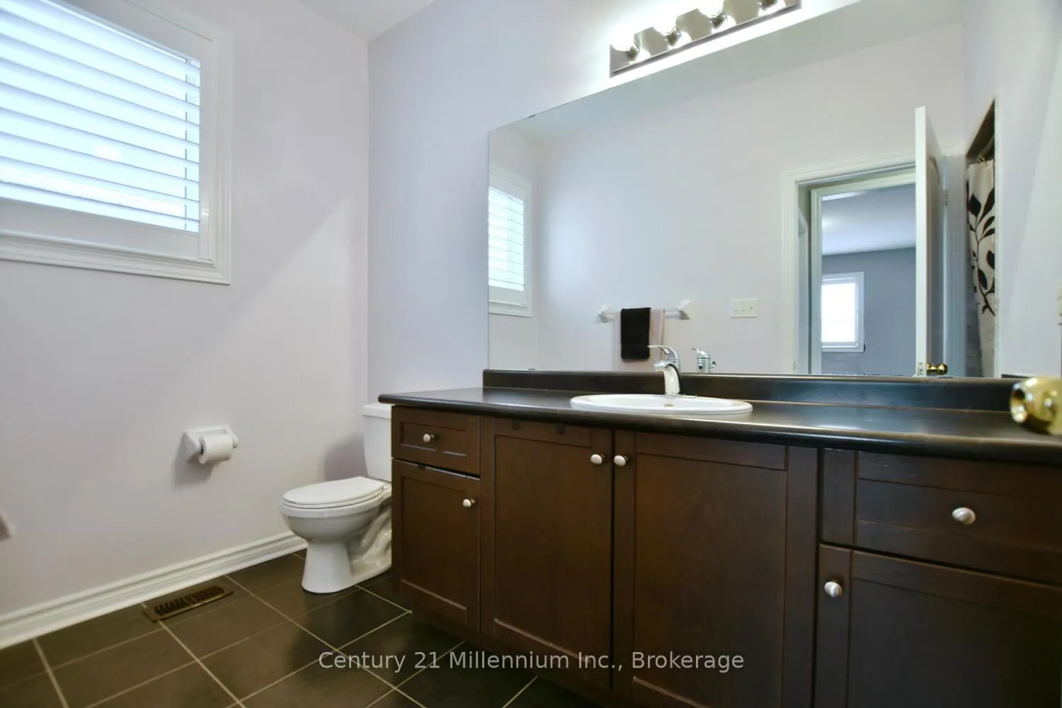 Photo 27 of 133 White Sands Way, Wasaga Beach — HOMEH