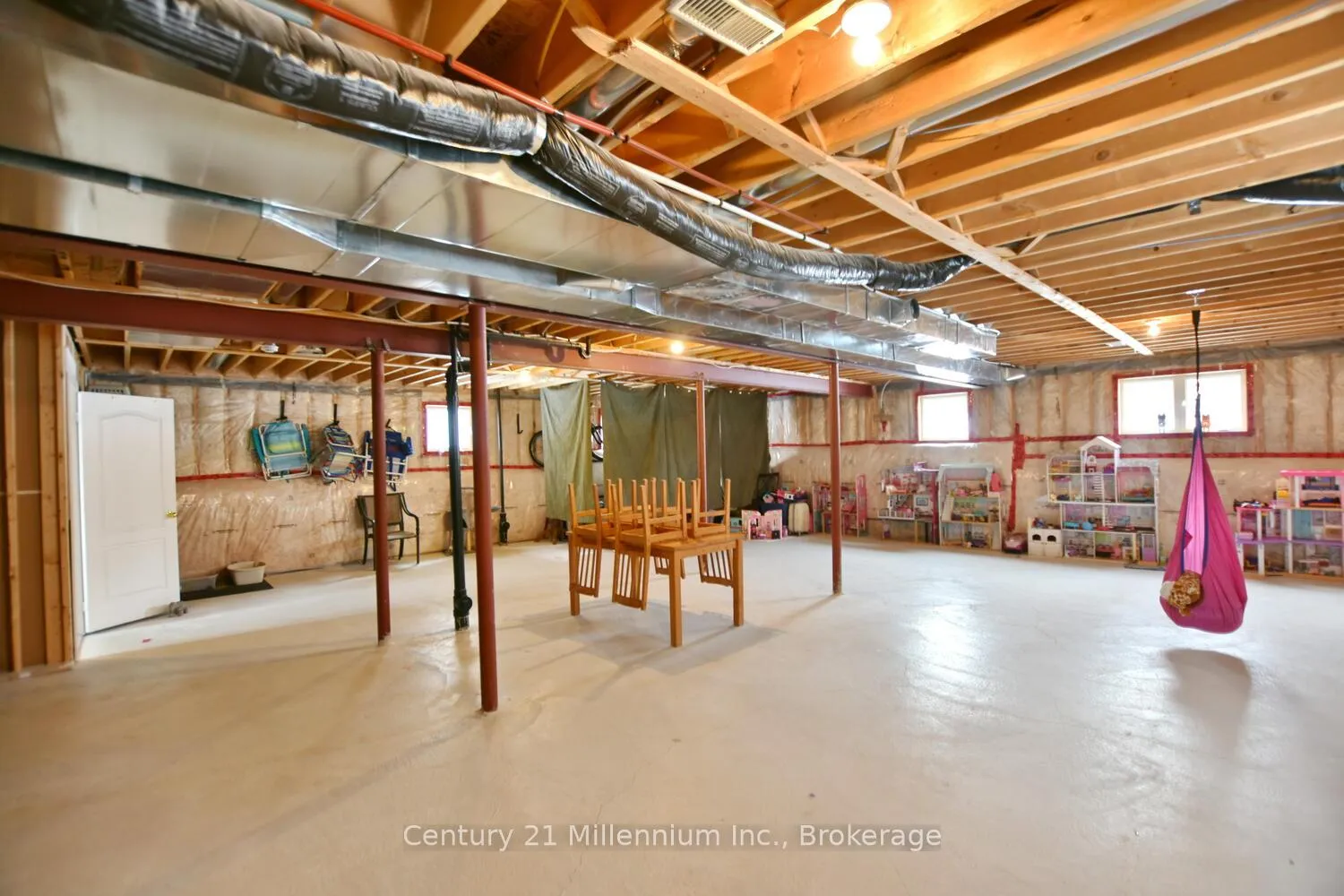 Photo 37 of 133 White Sands Way, Wasaga Beach — HOMEH